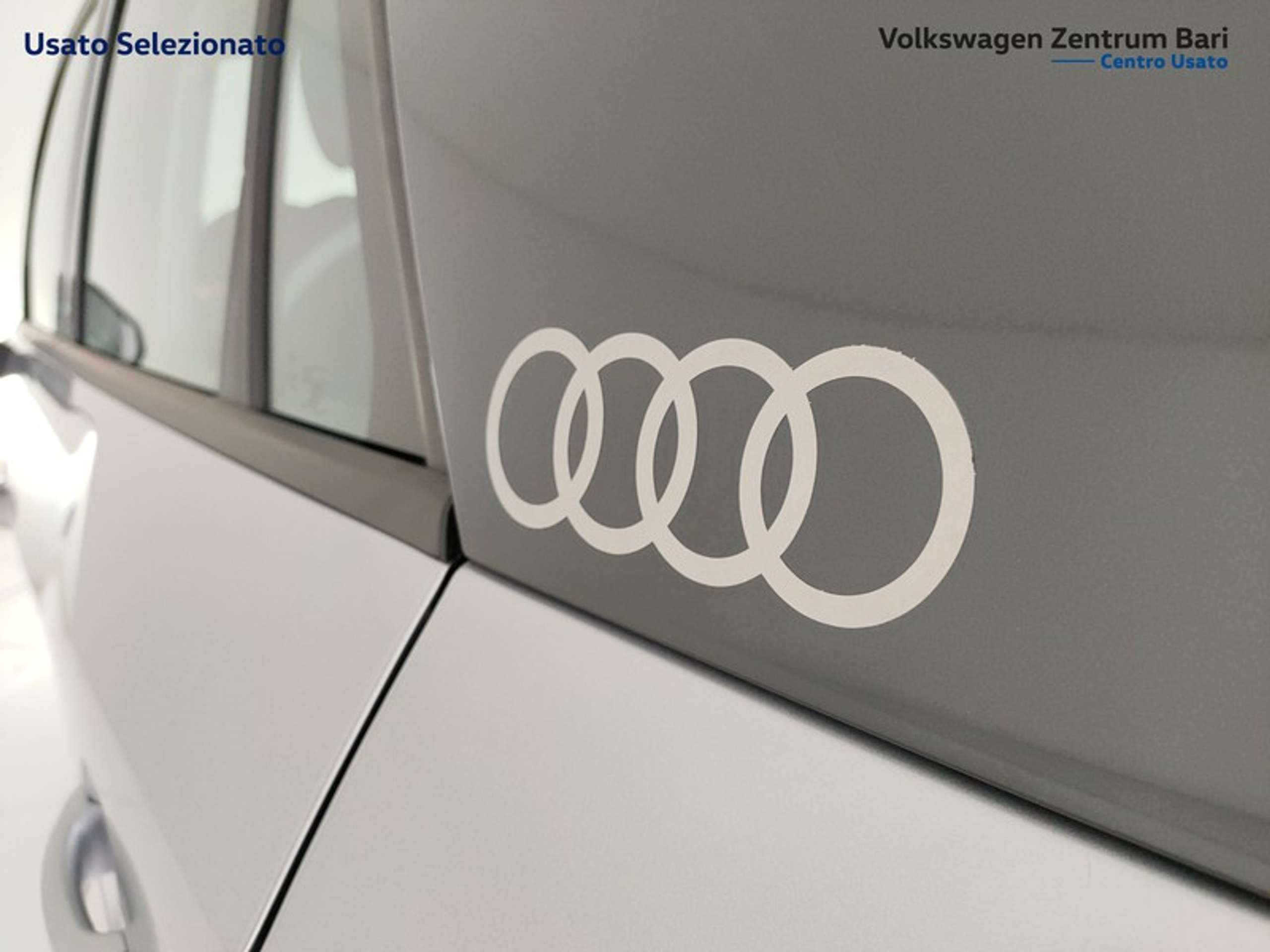 Audi - Q2