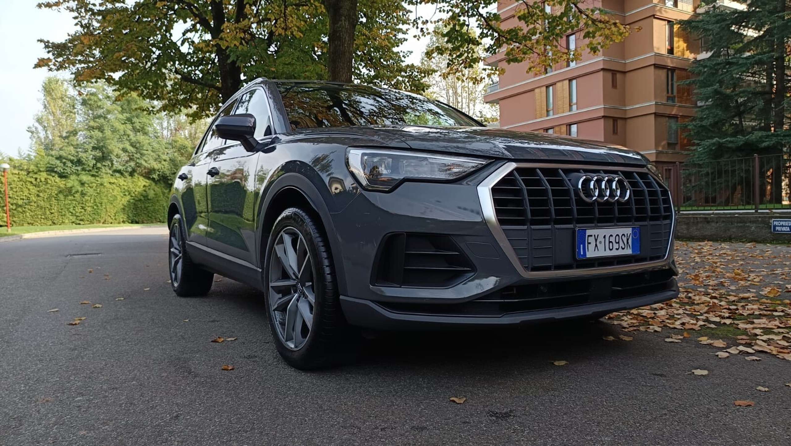 Audi - Q3