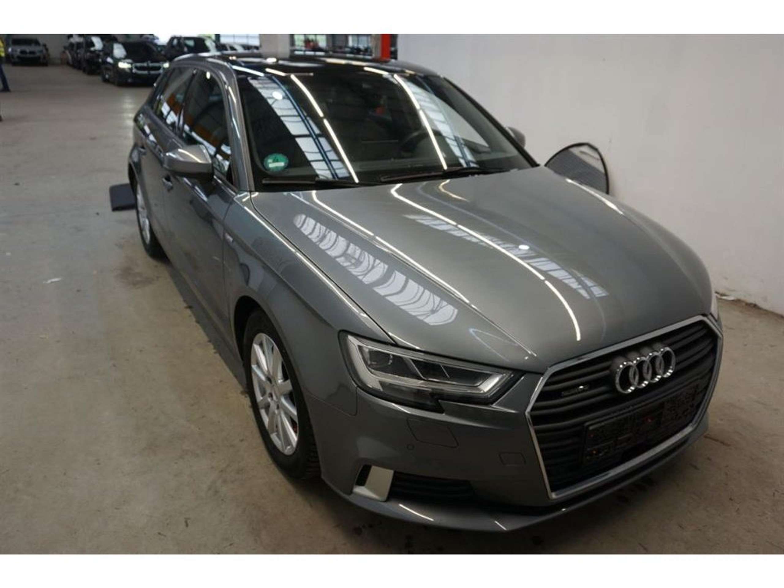 Audi - A3