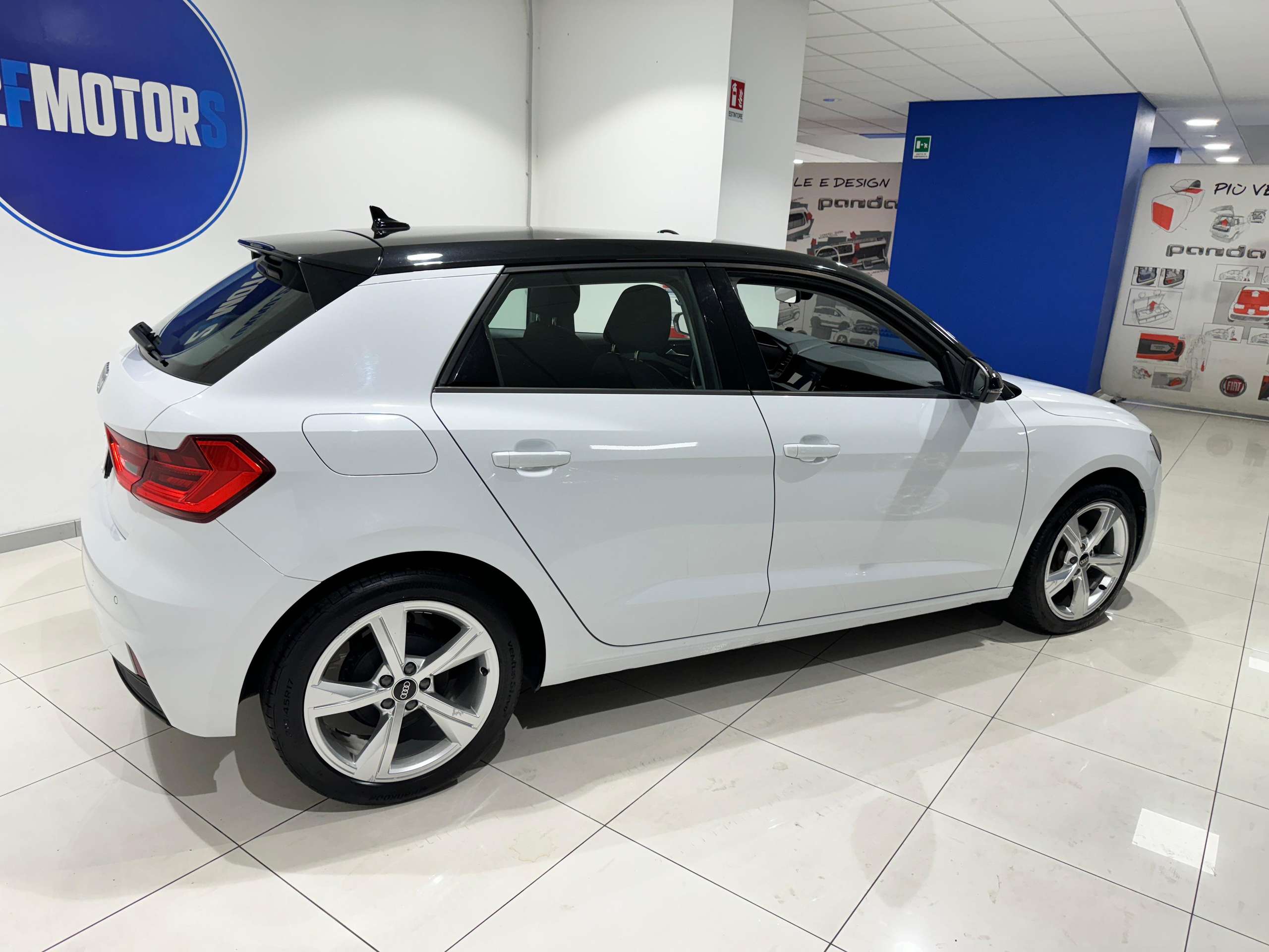 Audi - A1