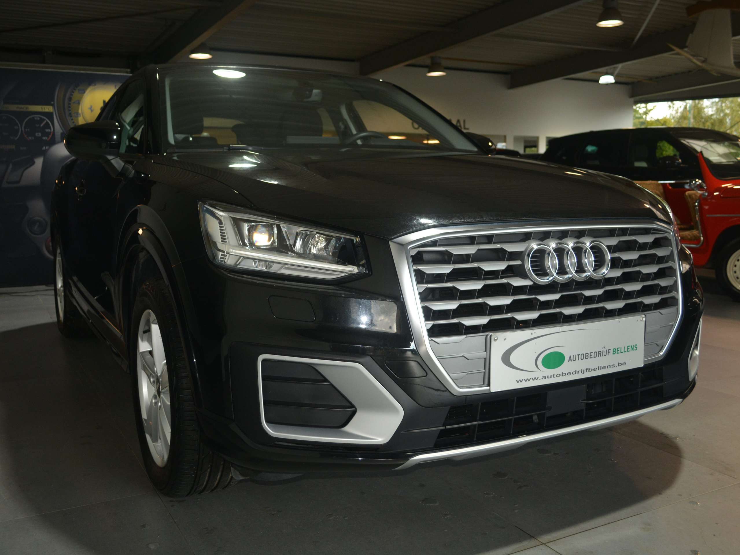 Audi - Q2