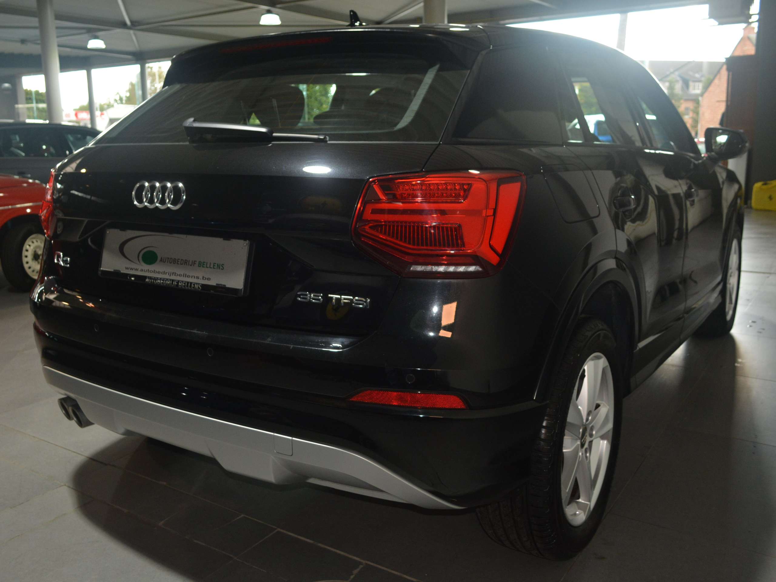 Audi - Q2