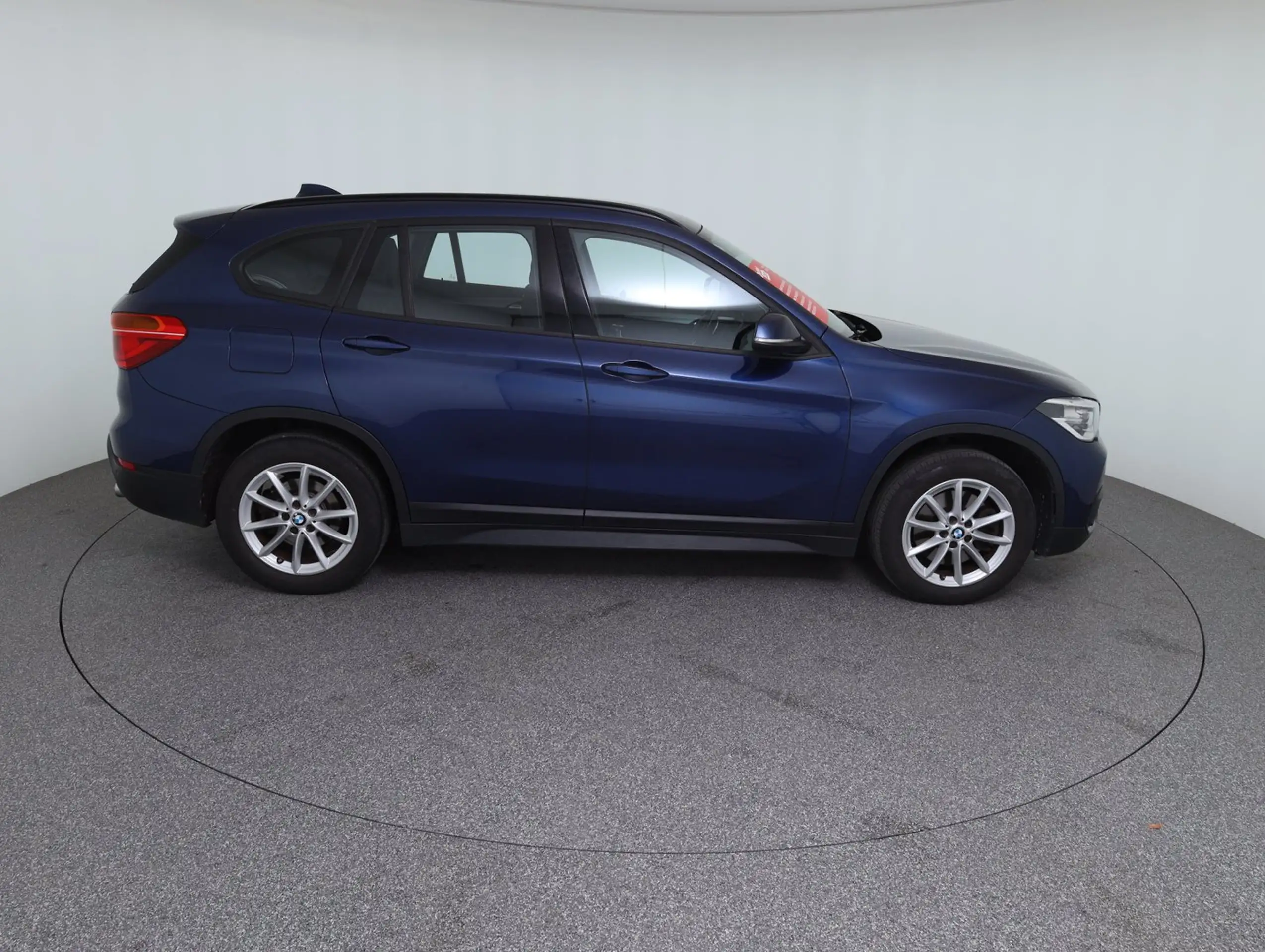 BMW - X1