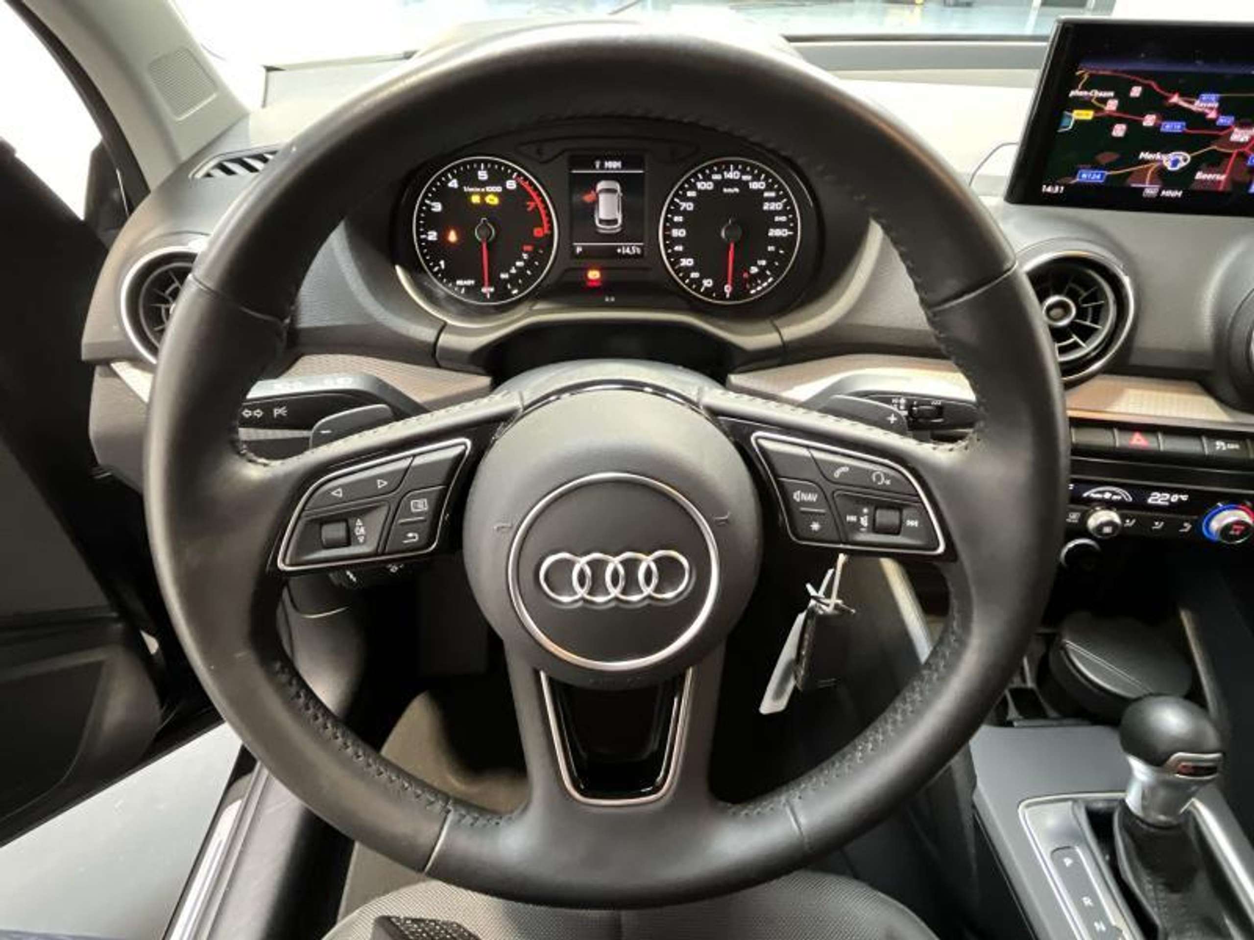 Audi - Q2