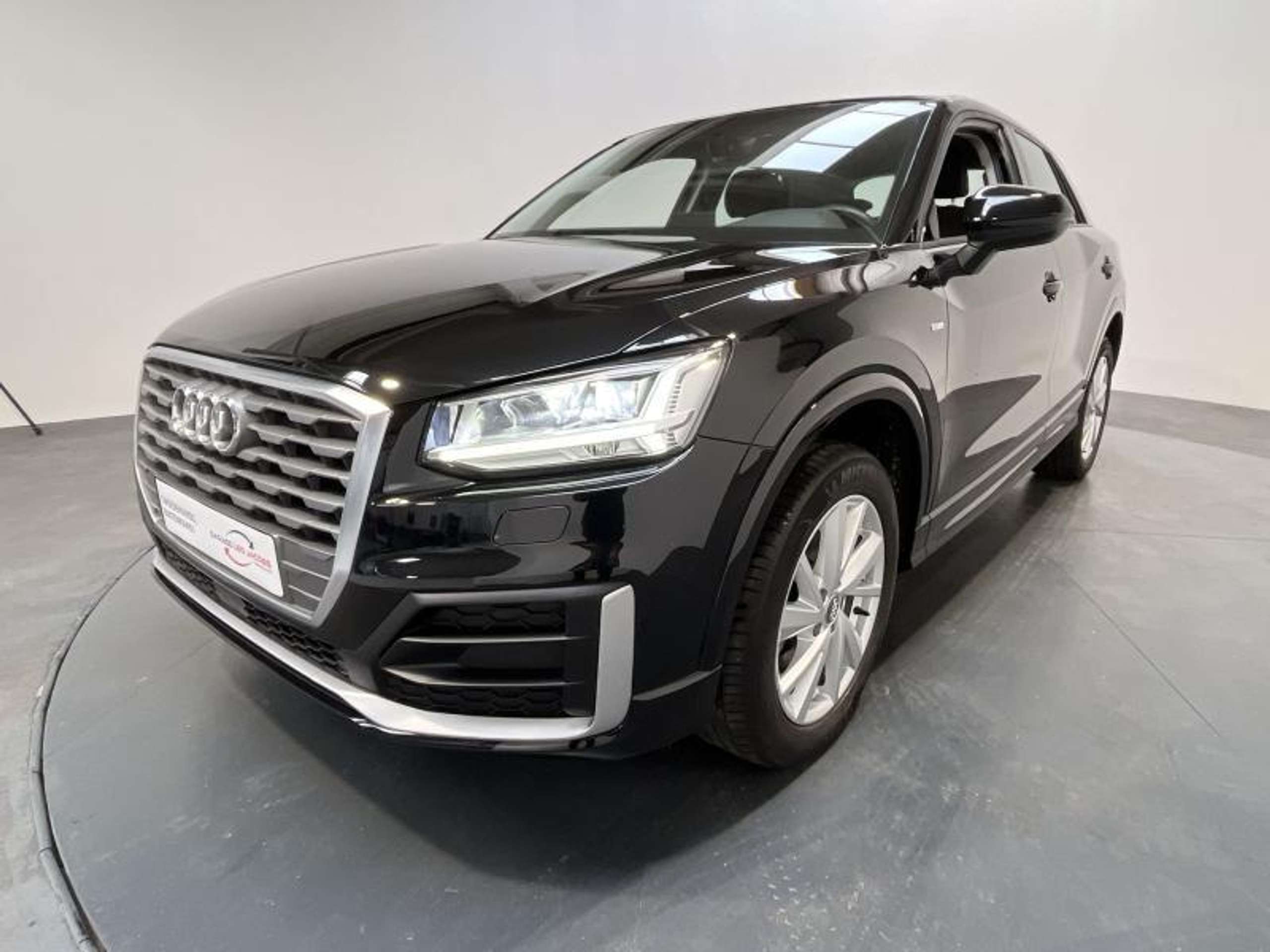 Audi - Q2