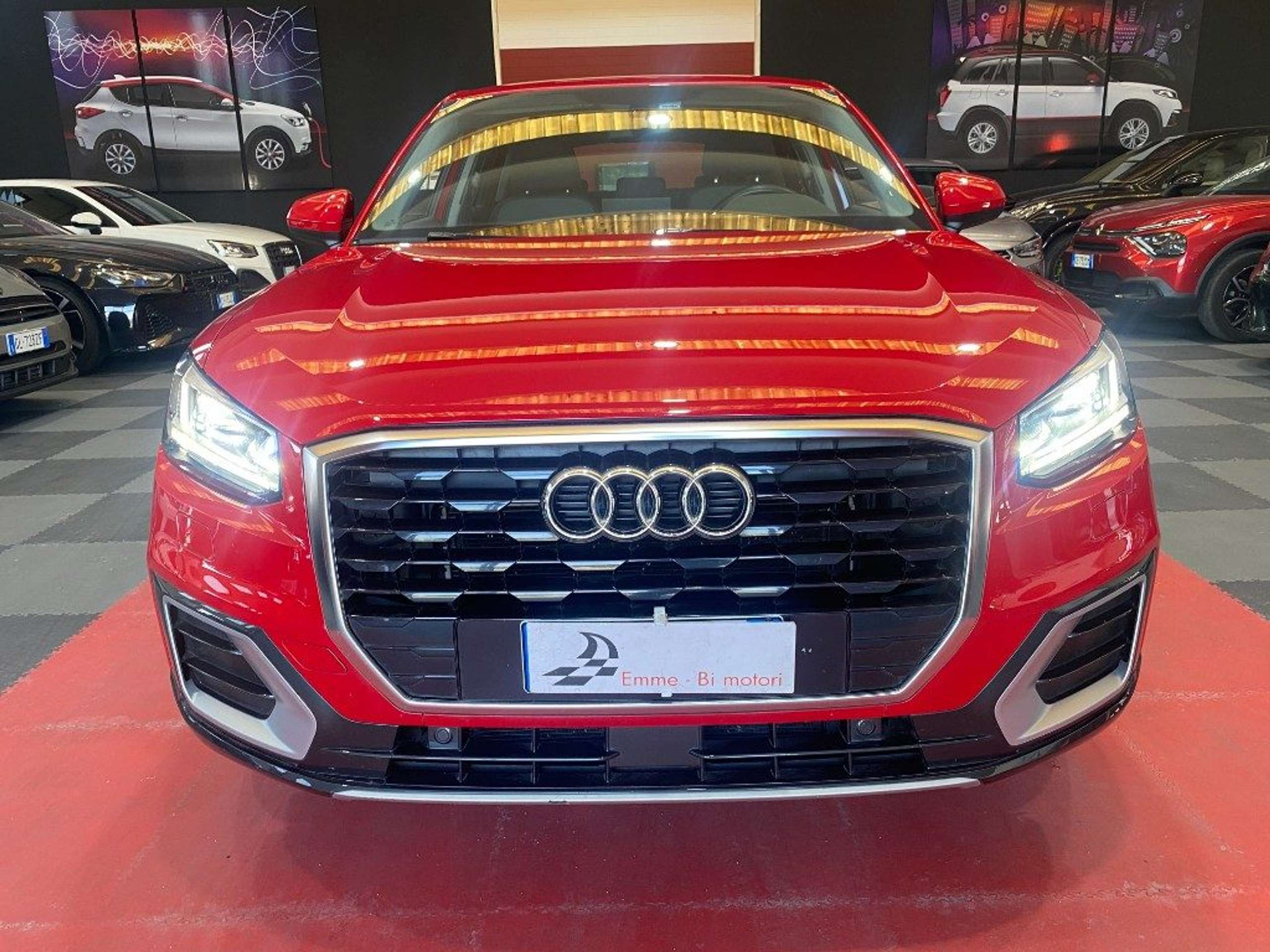 Audi - Q2