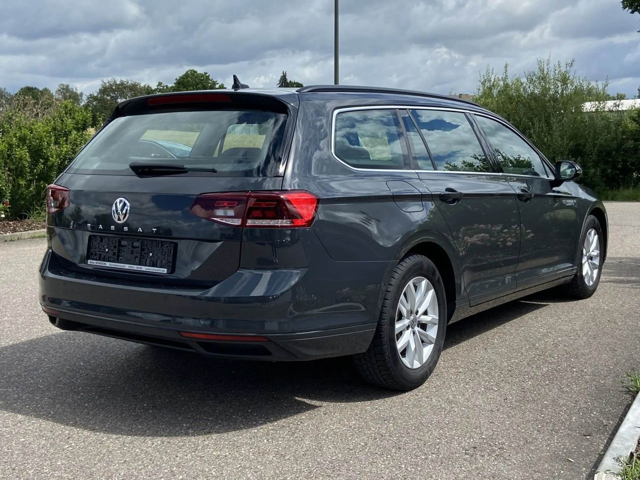 Volkswagen - Passat Variant