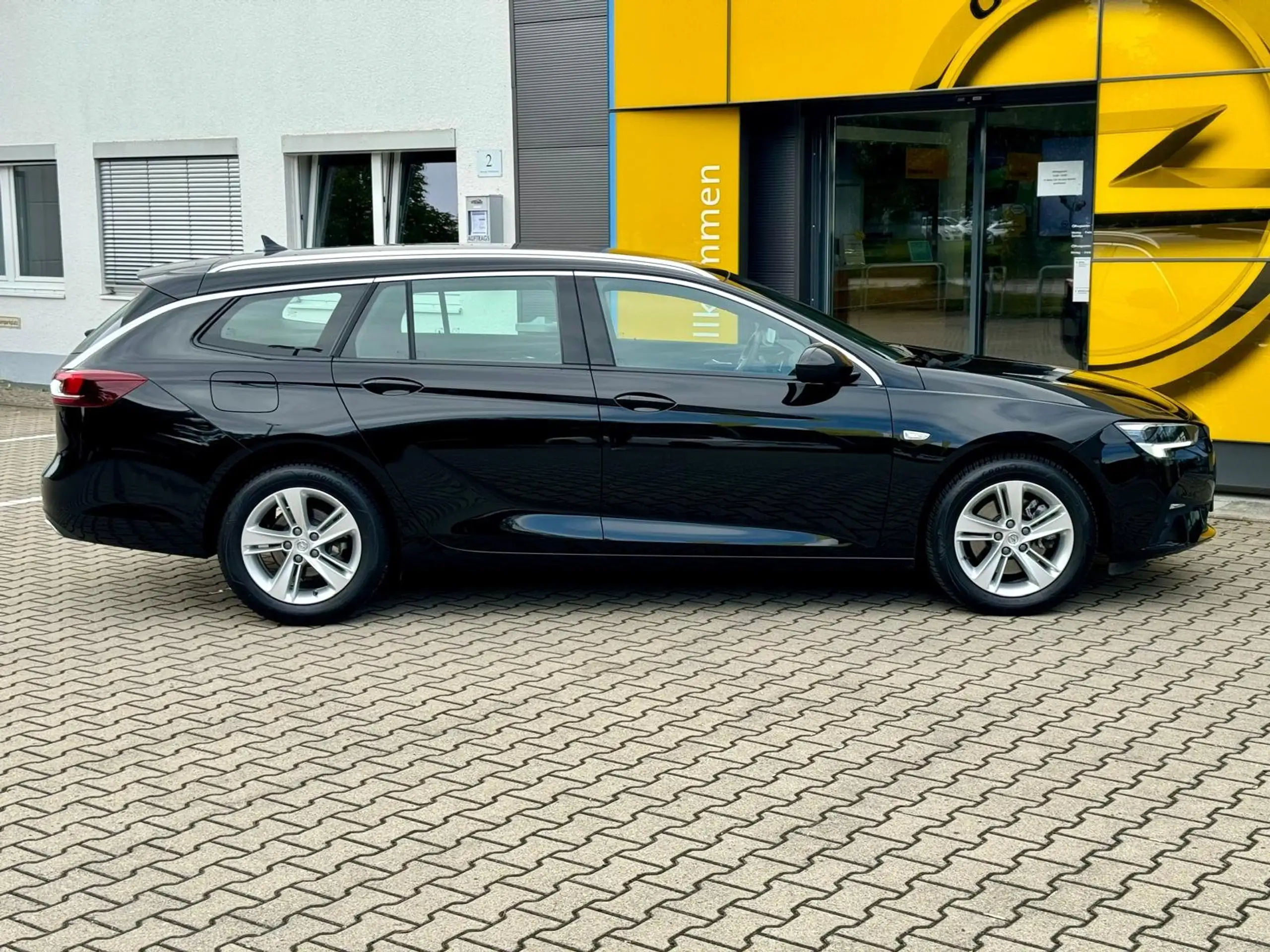 Opel - Insignia