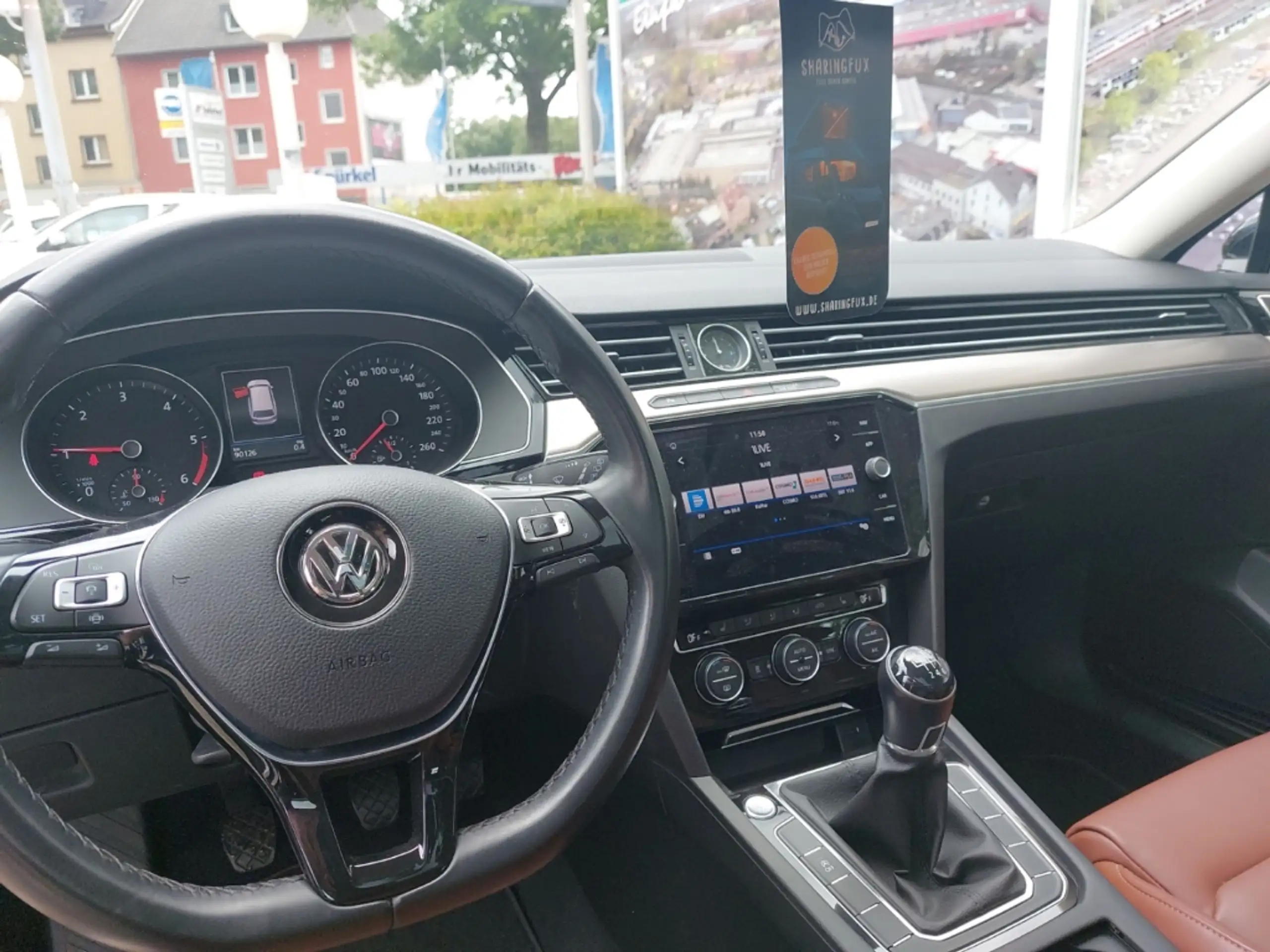 Volkswagen - Passat