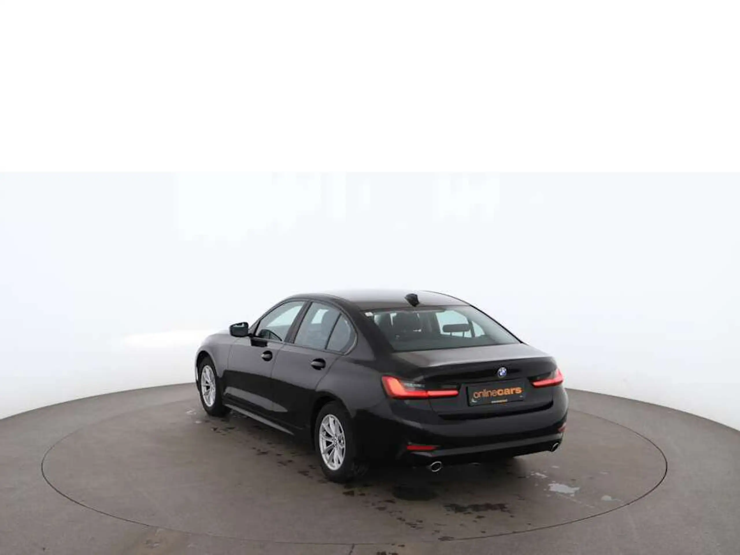 BMW - 318