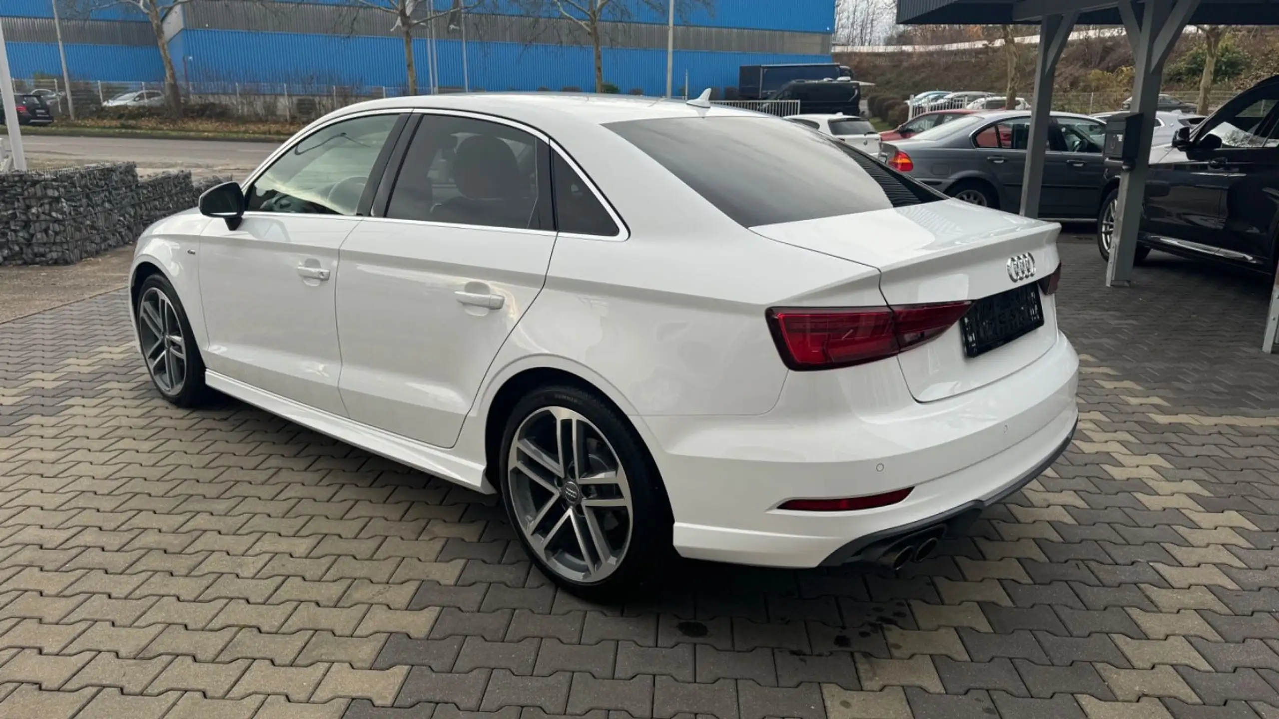 Audi - A3