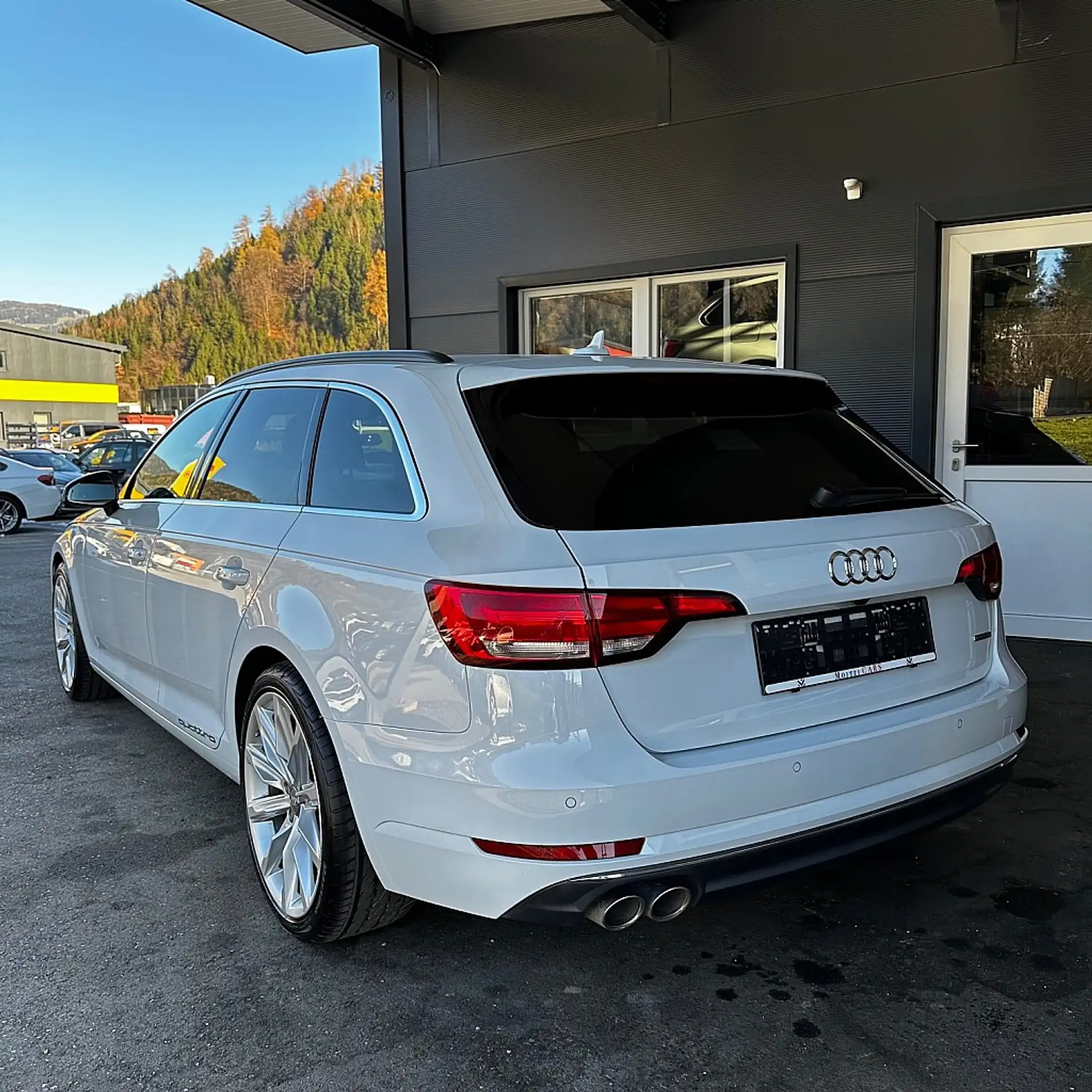 Audi - A4