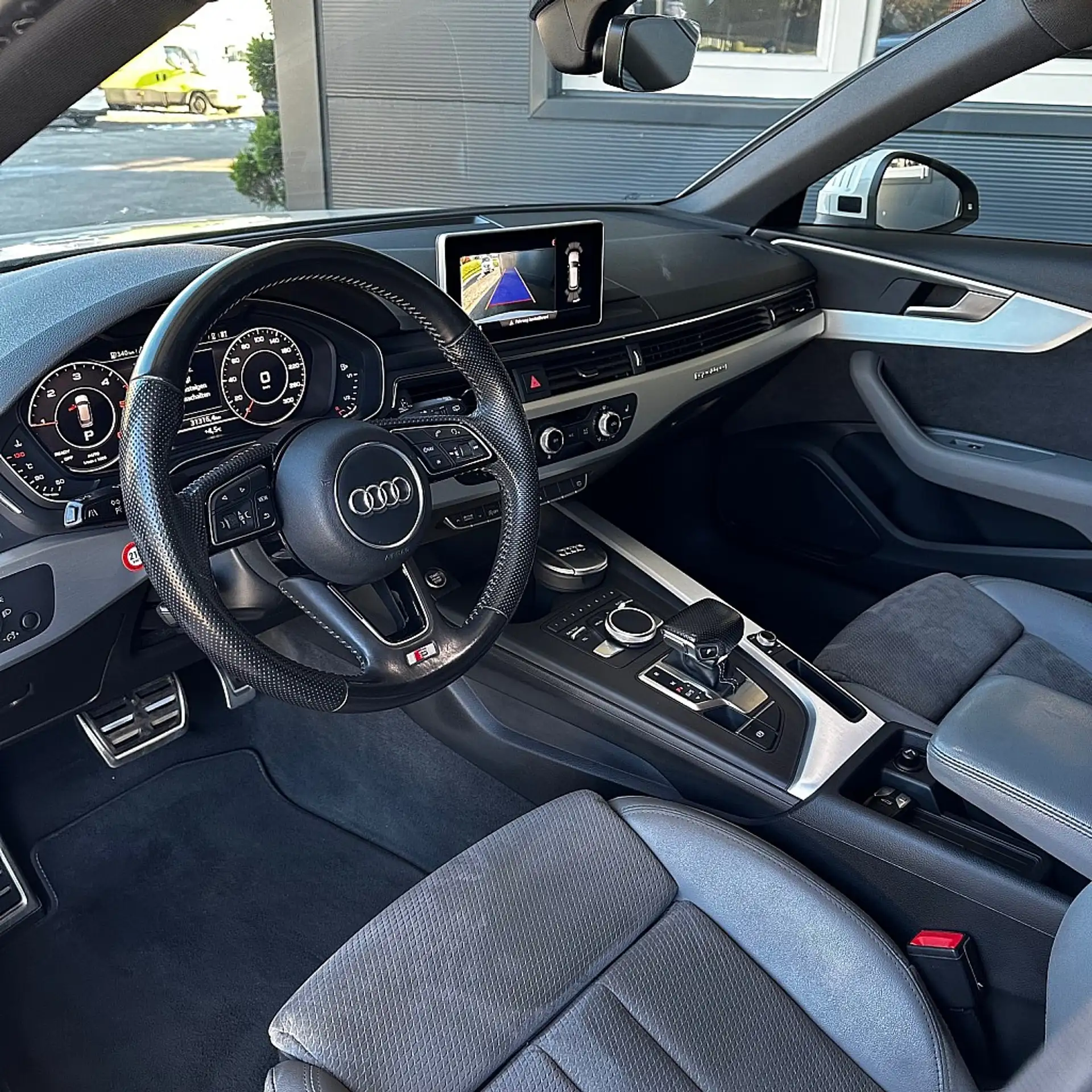 Audi - A4