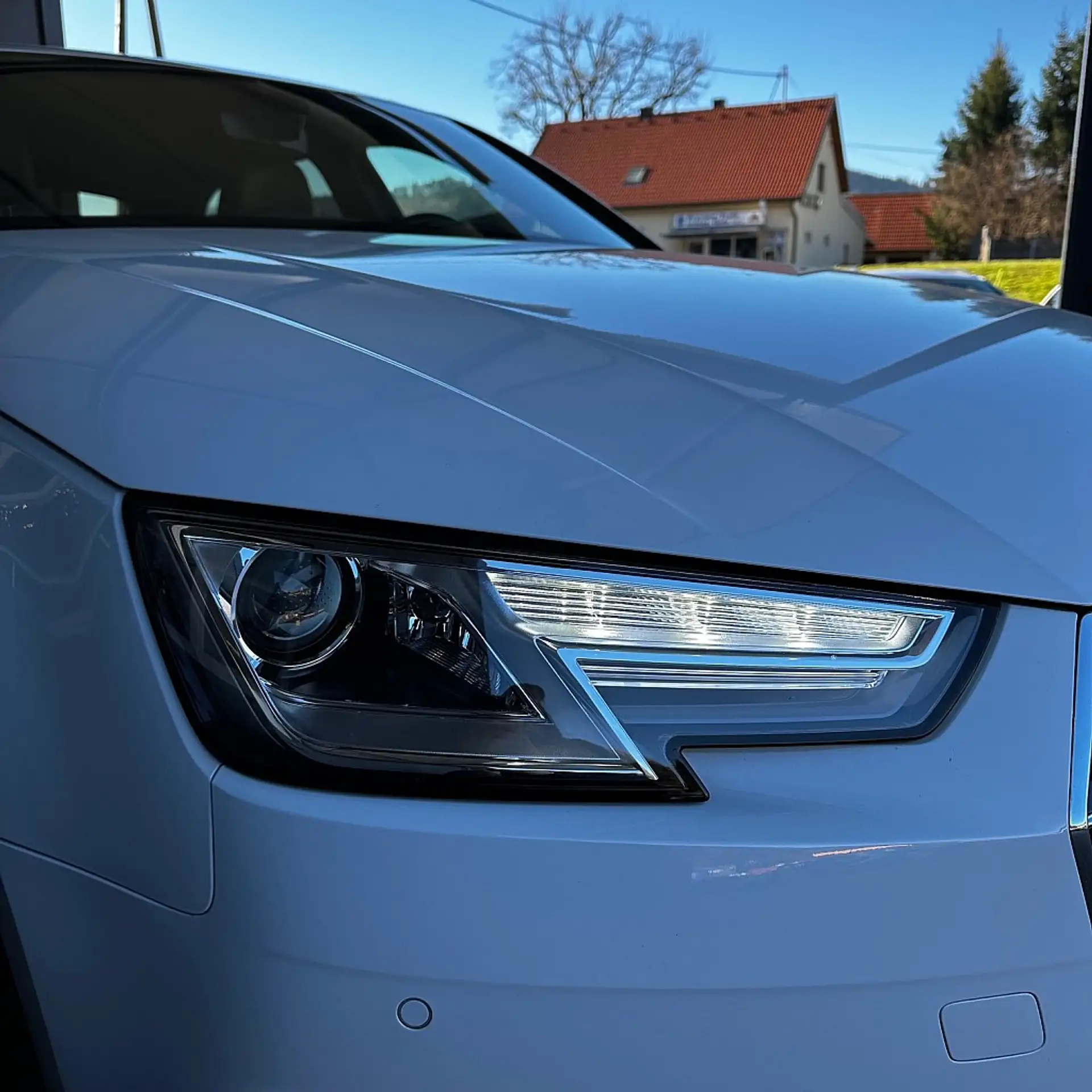 Audi - A4