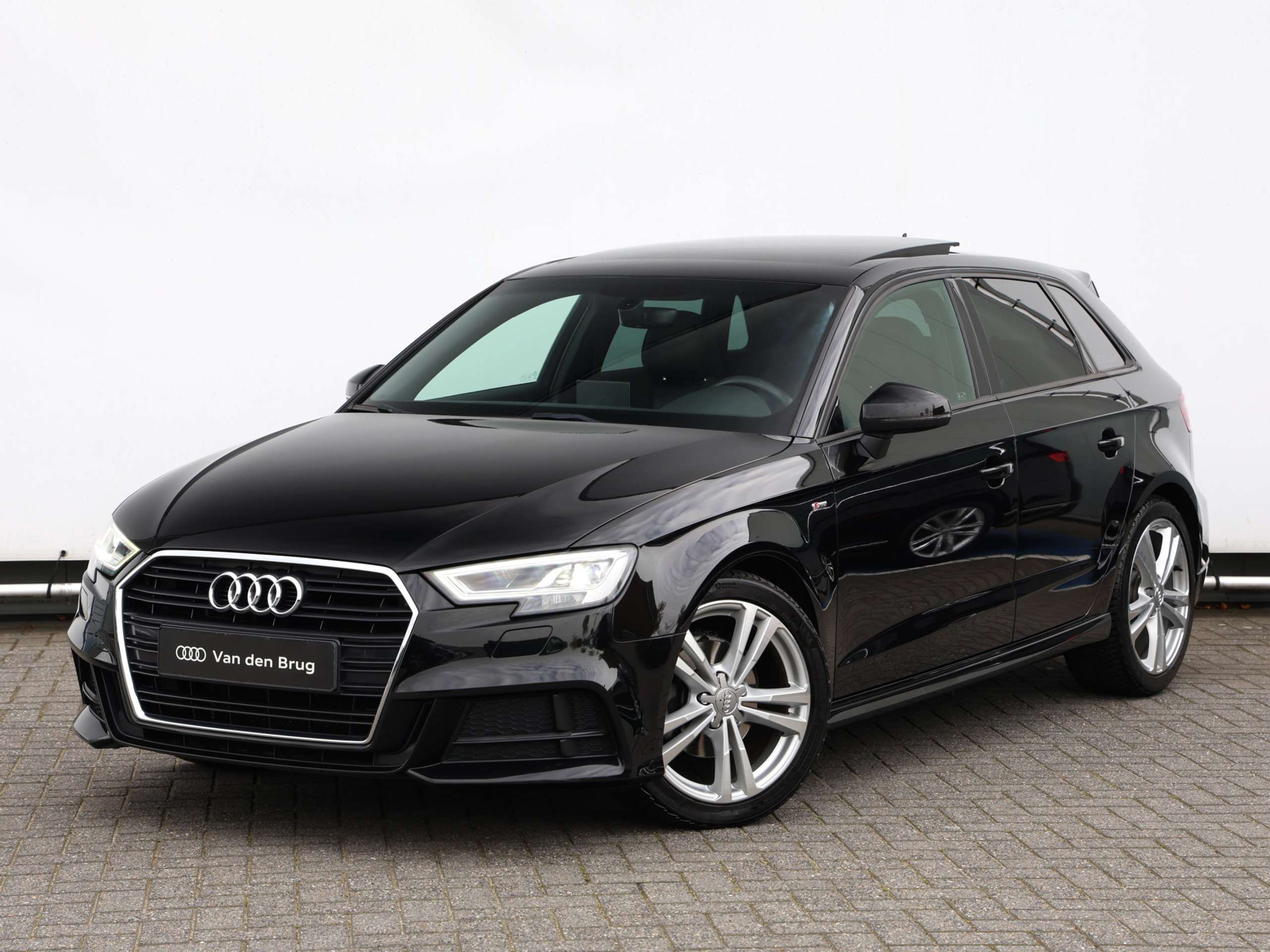 Audi - A3