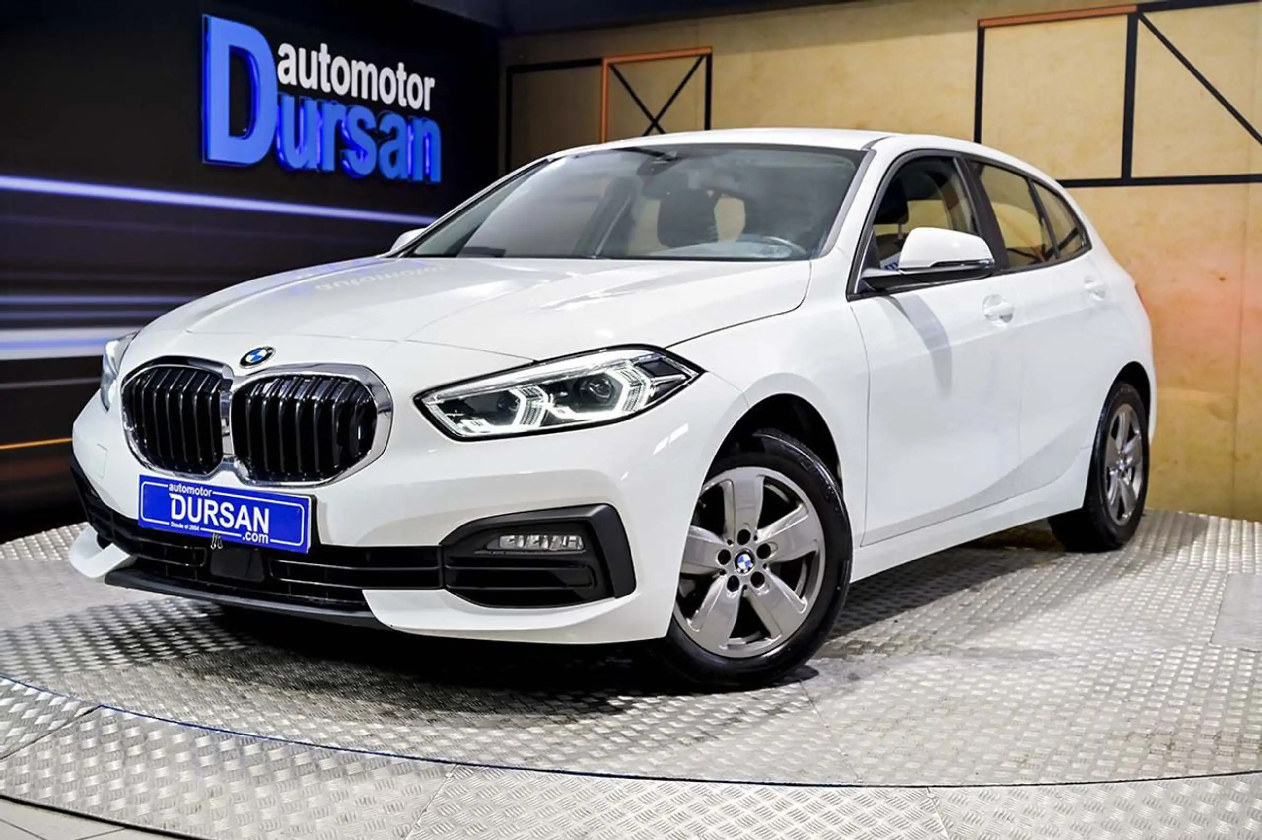 BMW 118 2021