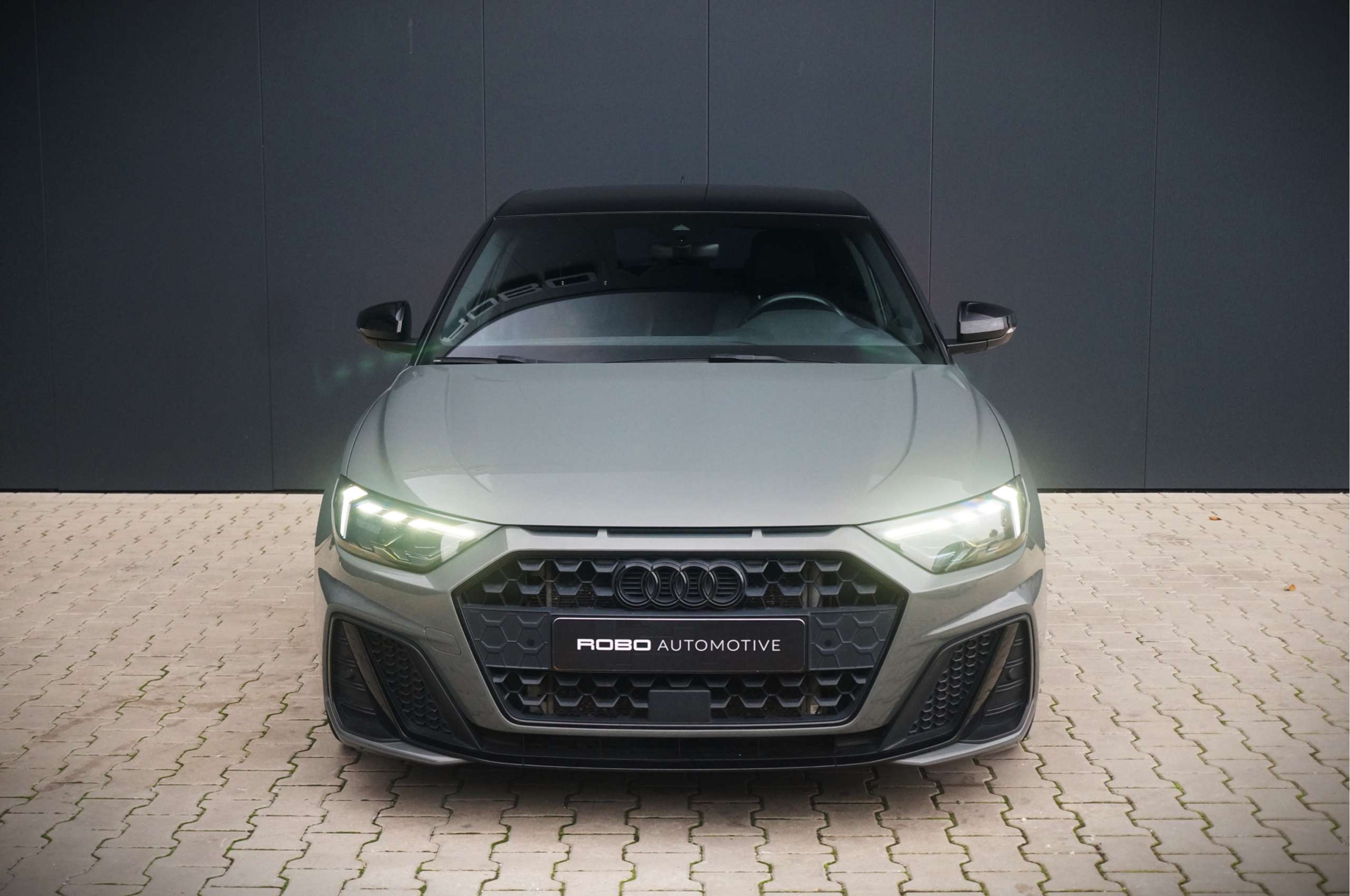 Audi - A1