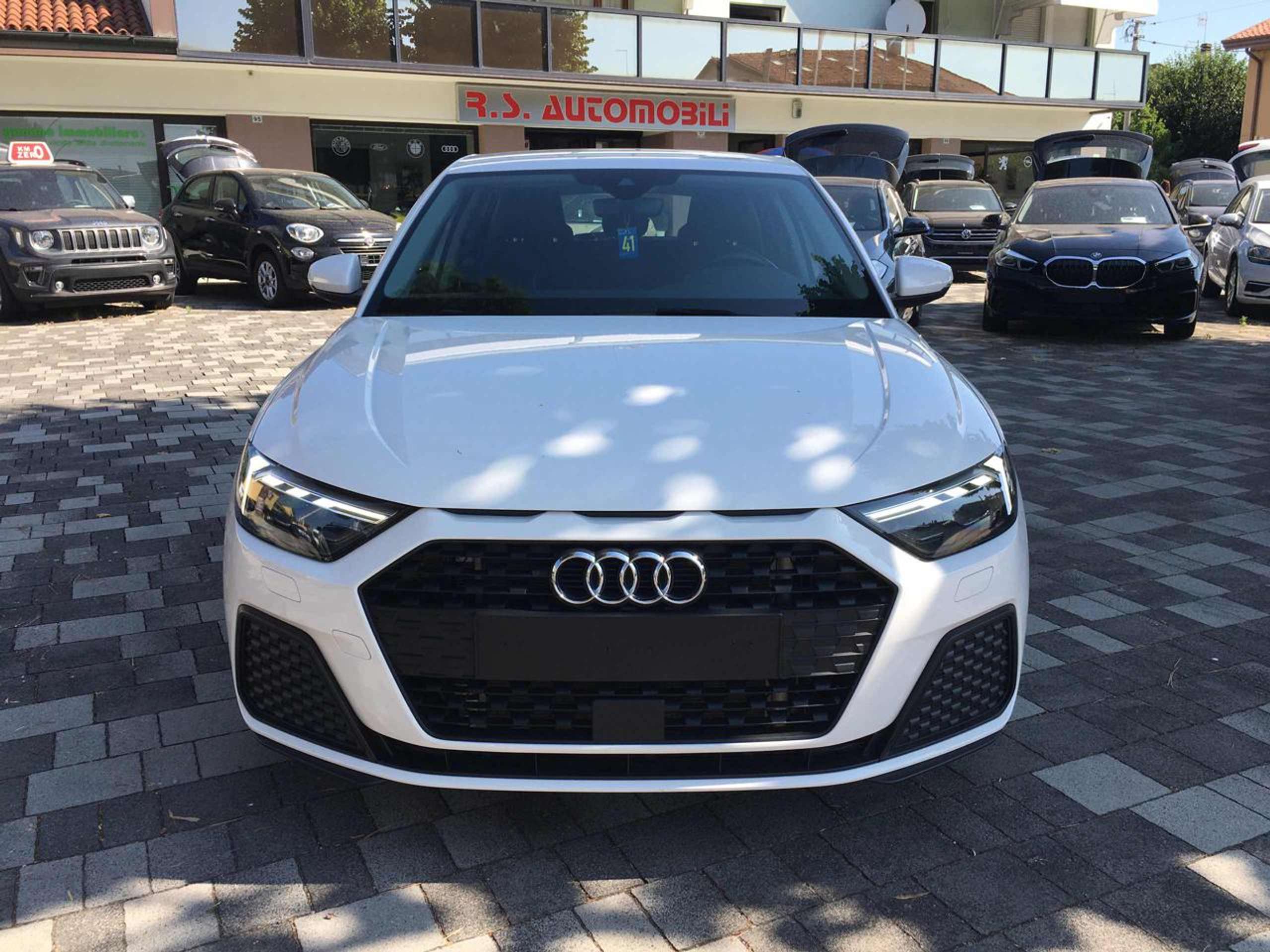 Audi - A1