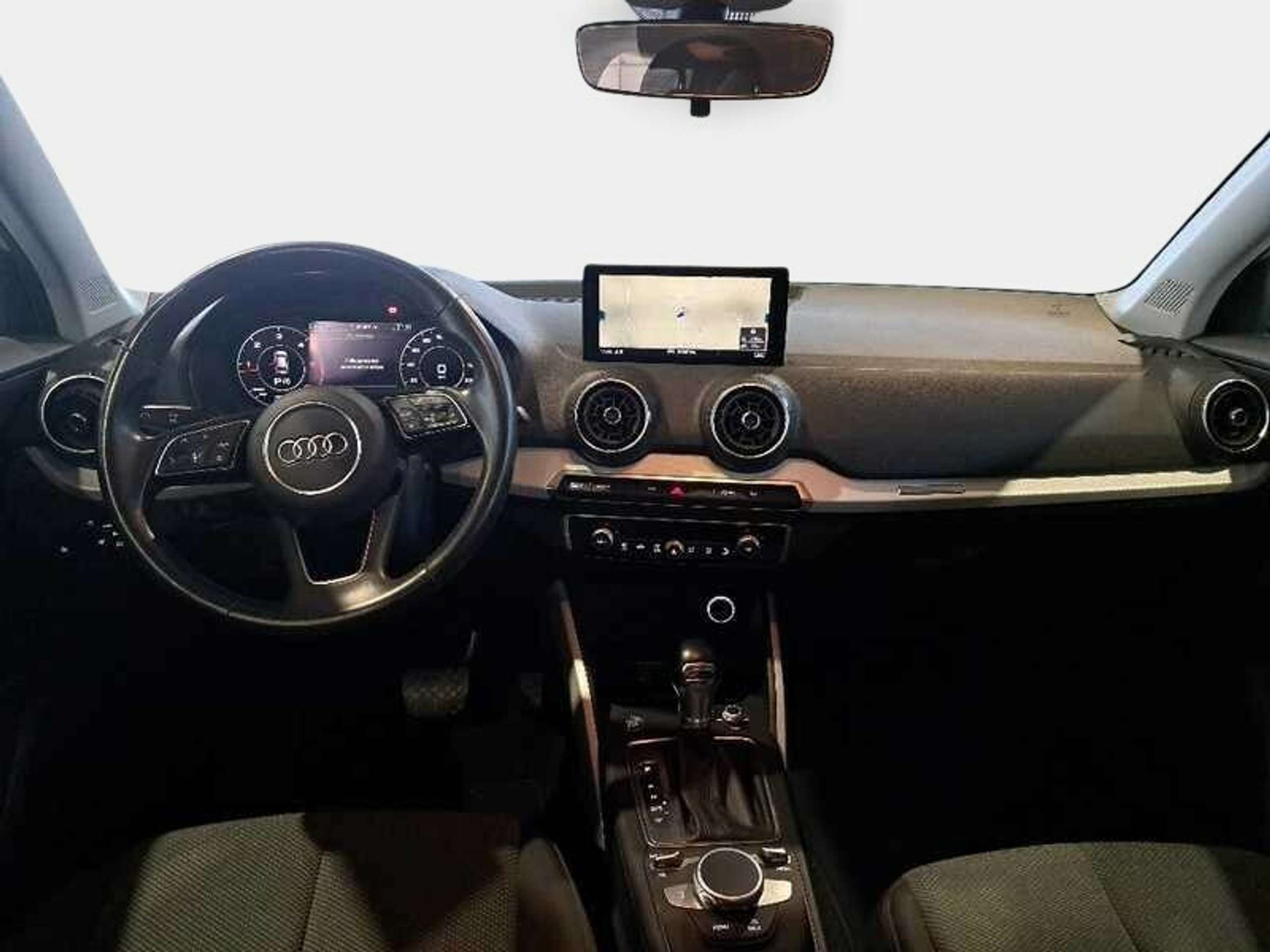 Audi - Q2