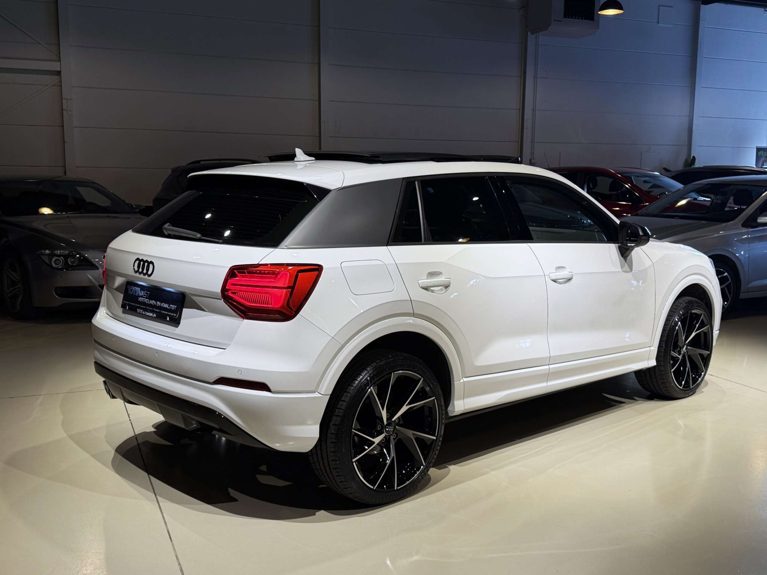 Audi - Q2