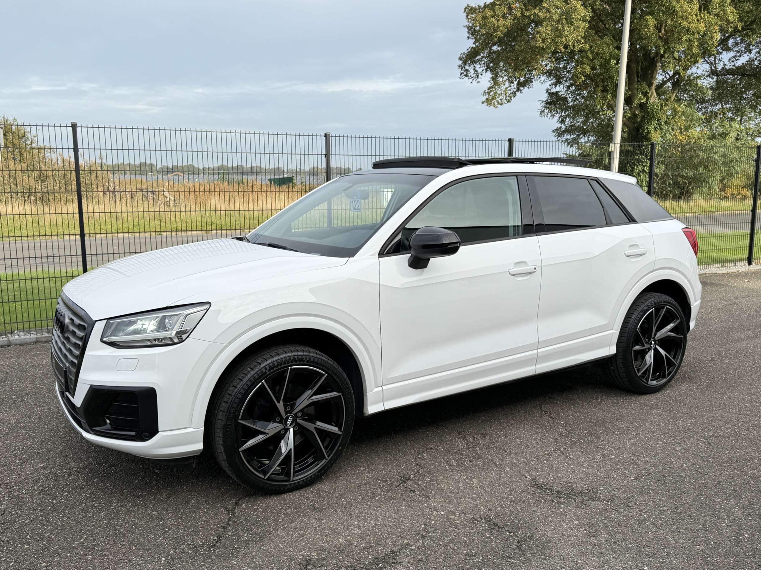 Audi - Q2