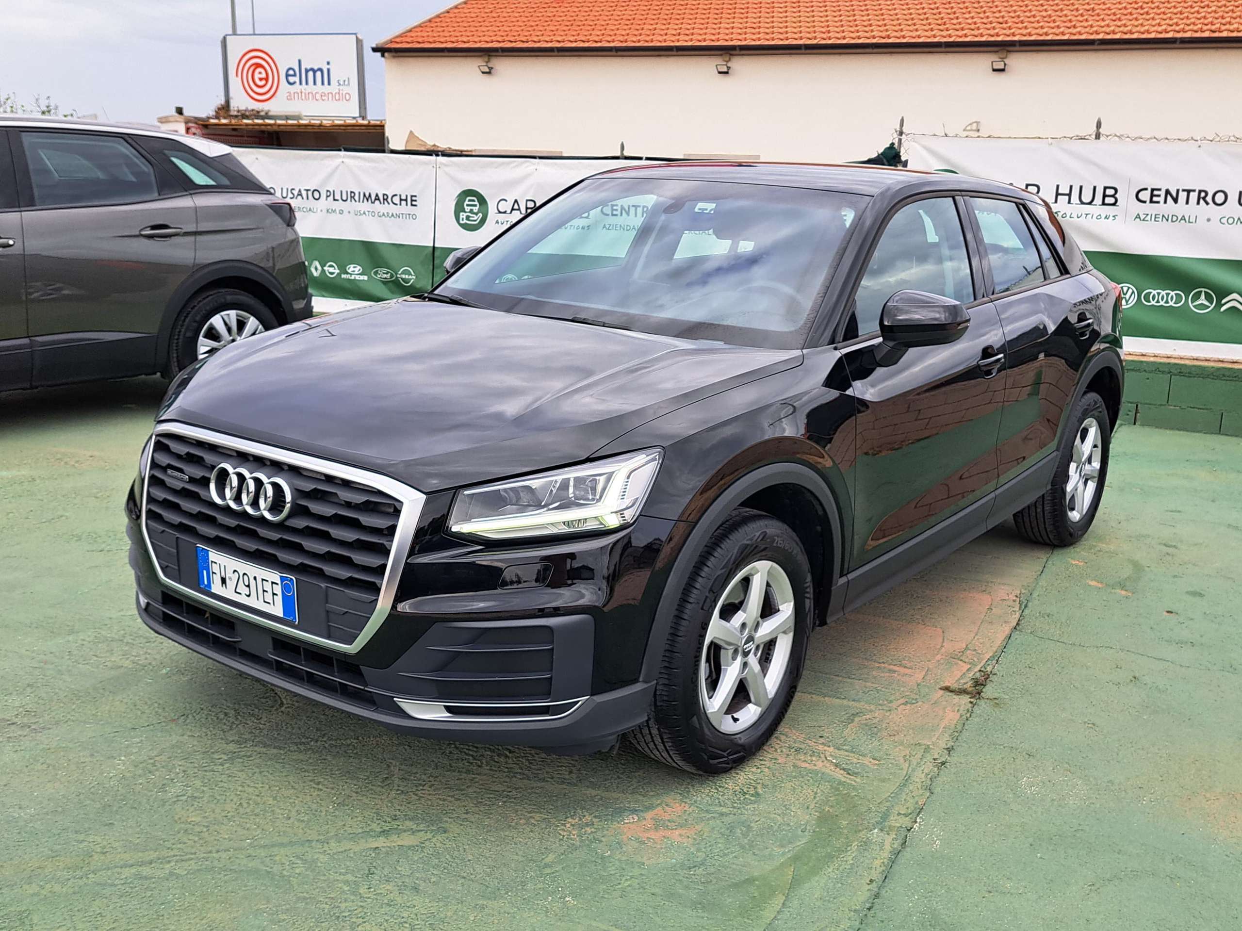 Audi - Q2