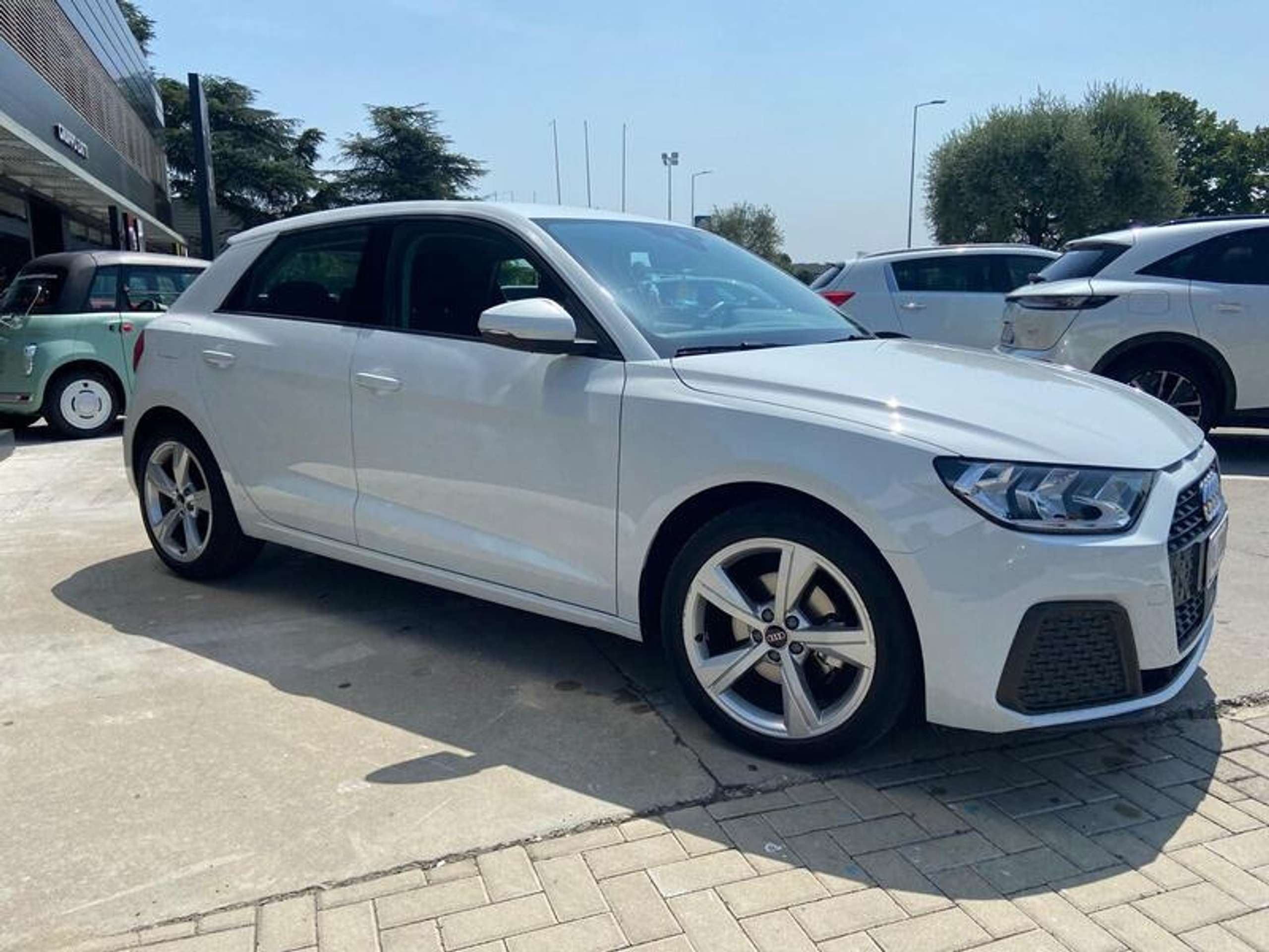 Audi - A1