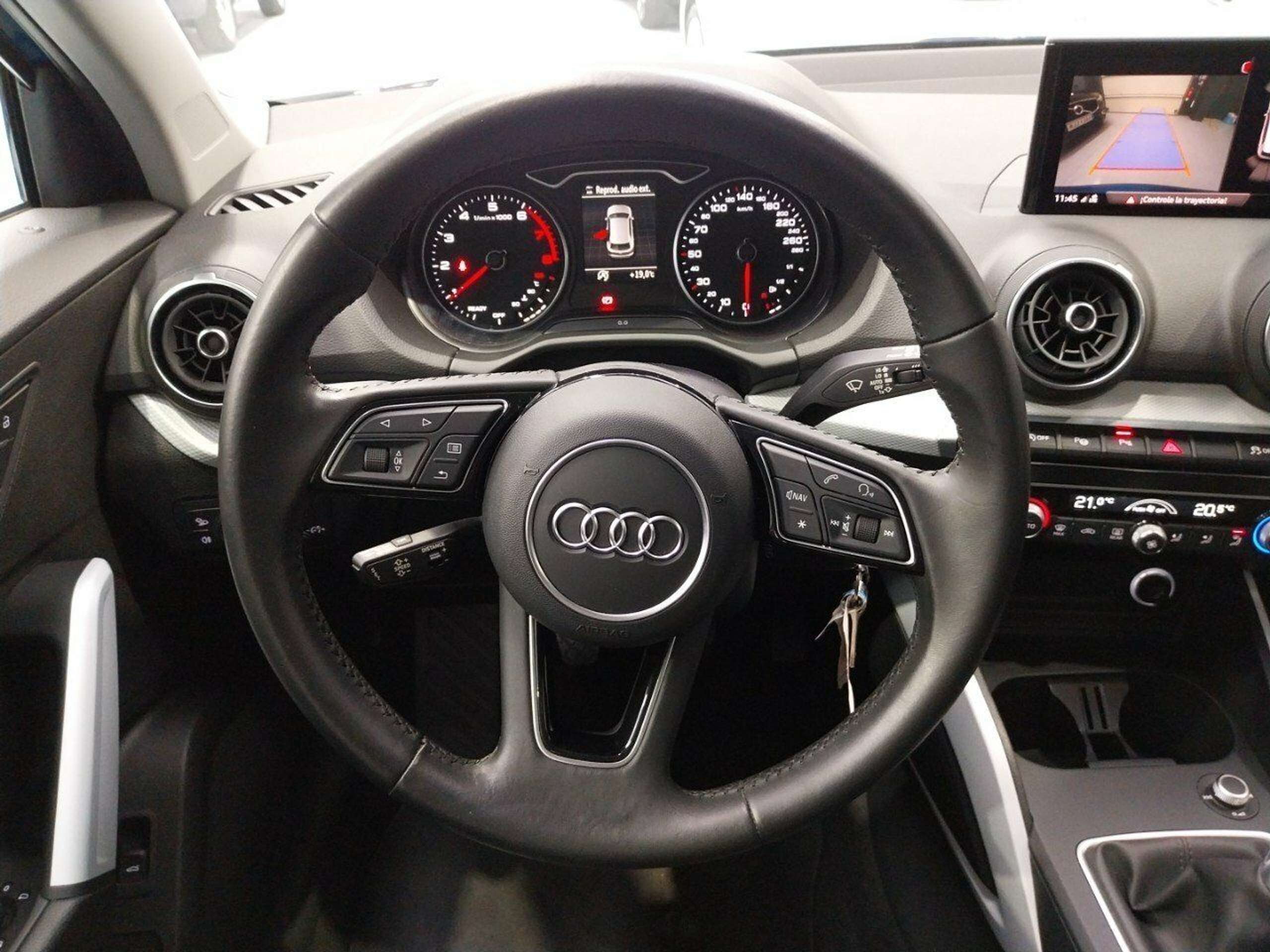 Audi - Q2