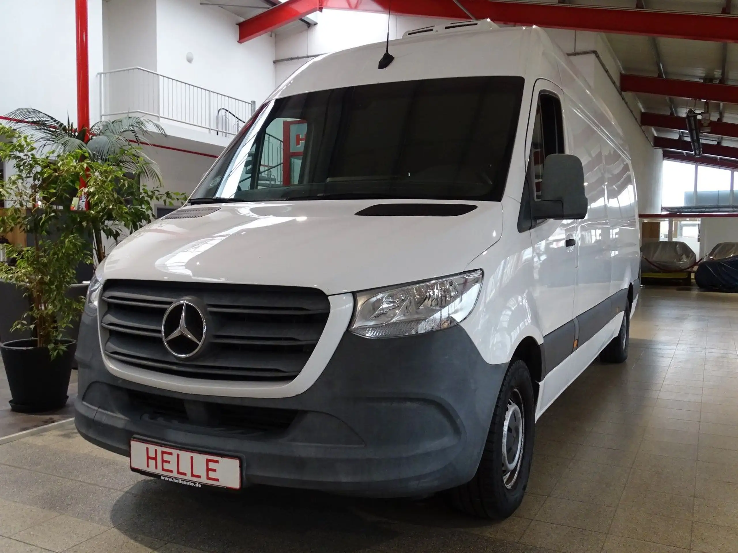 Mercedes-Benz - Sprinter