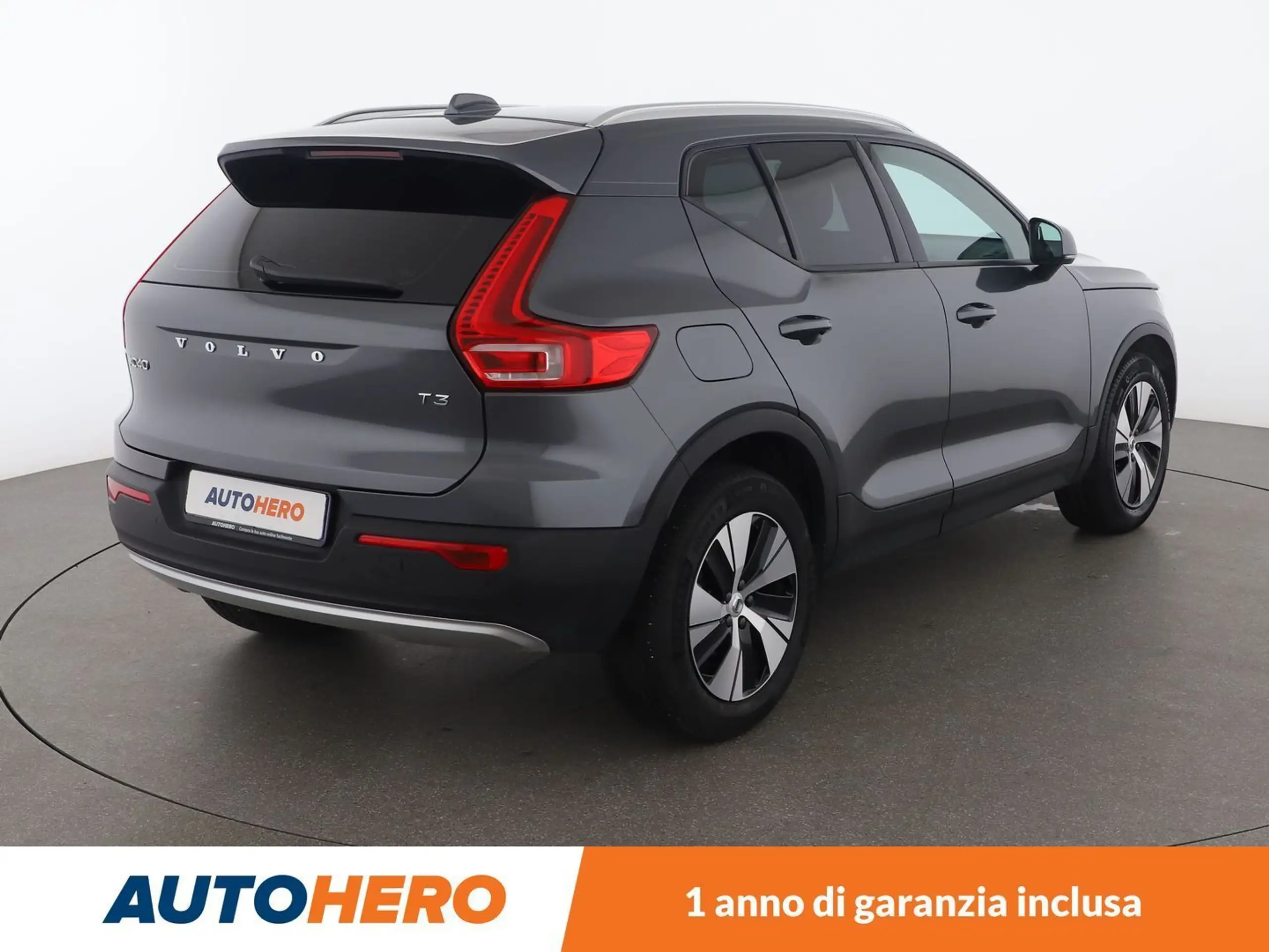 Volvo - XC40