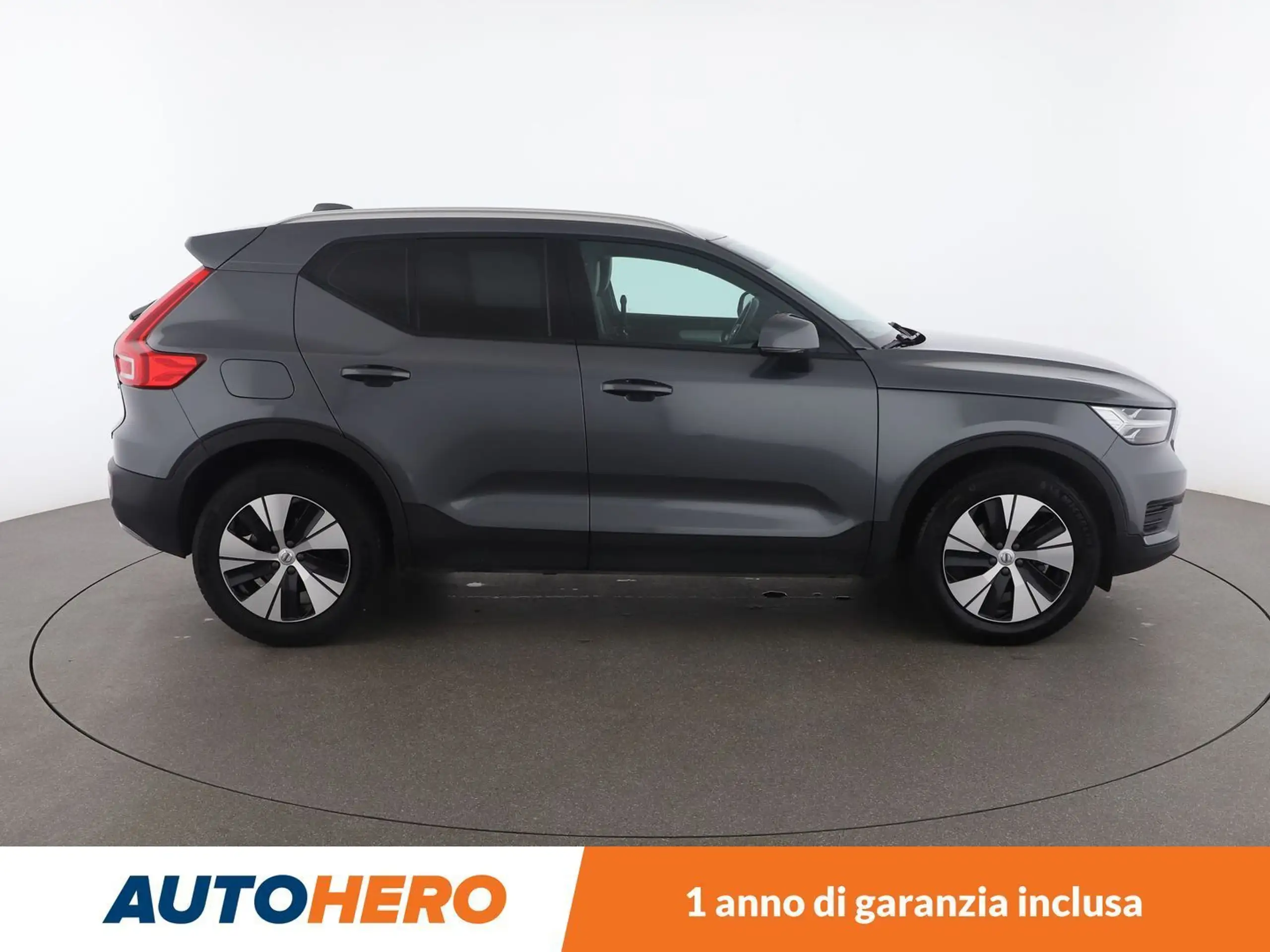 Volvo - XC40