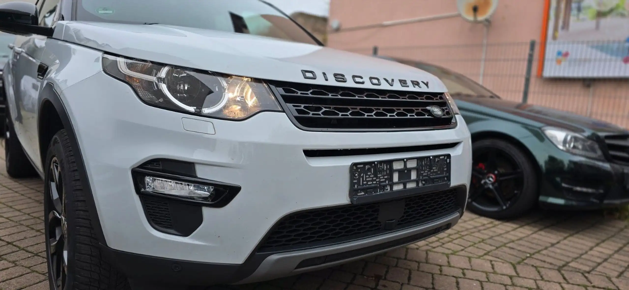 Land Rover - Discovery Sport