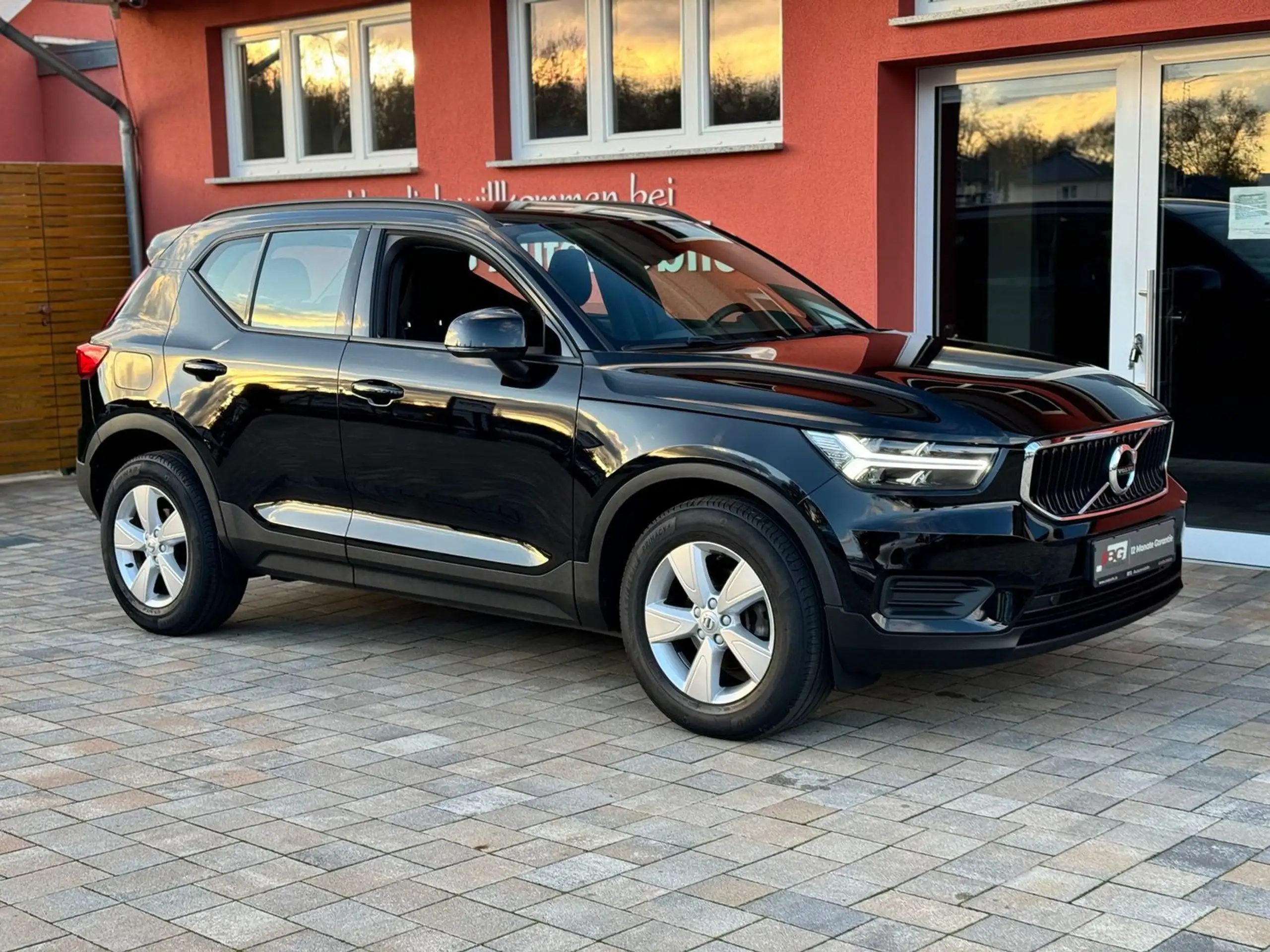 Volvo - XC40