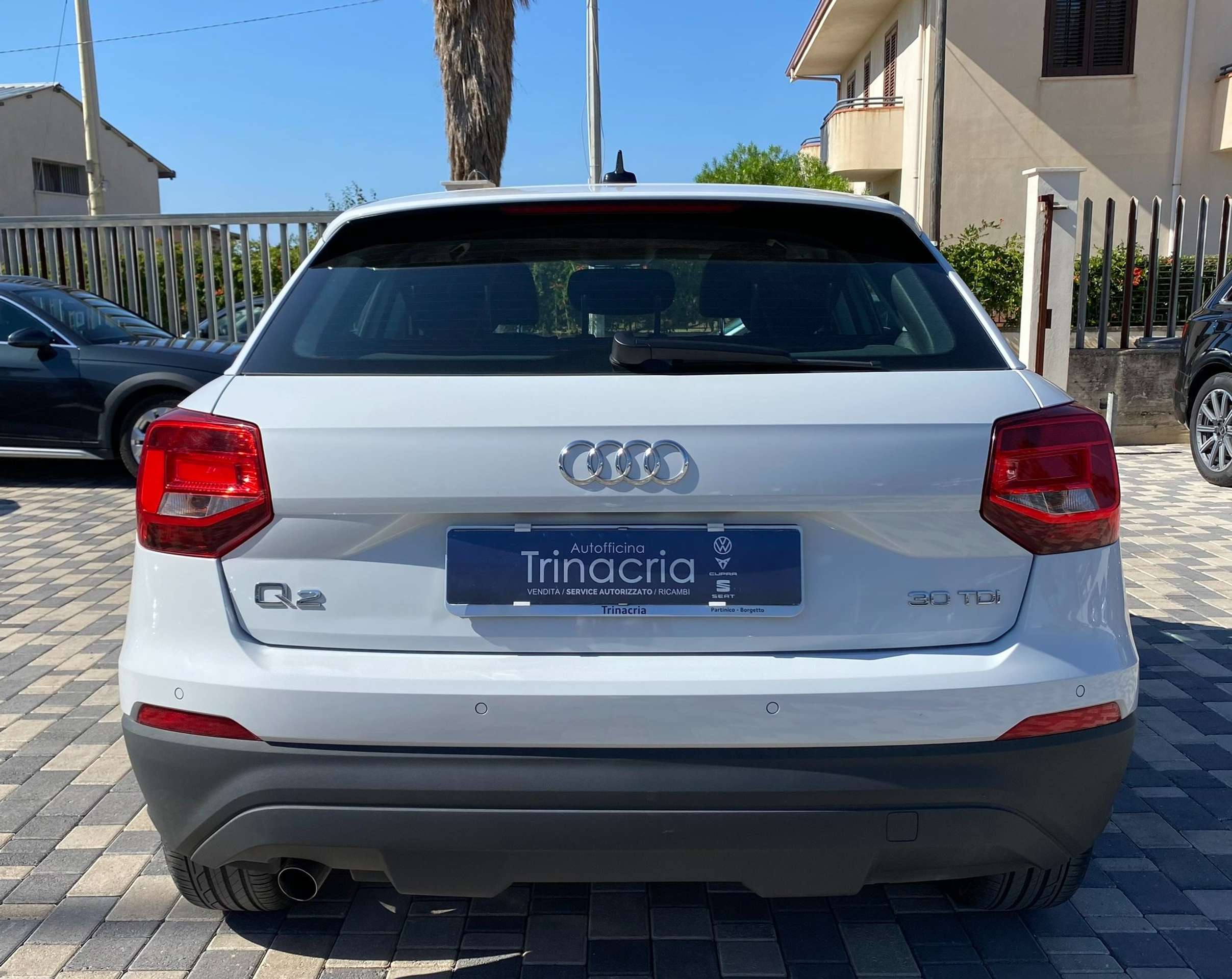 Audi - Q2