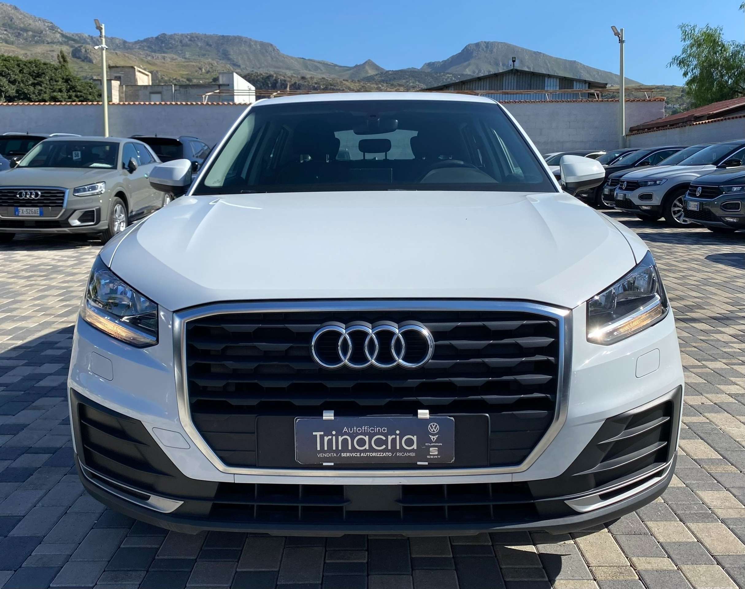 Audi - Q2