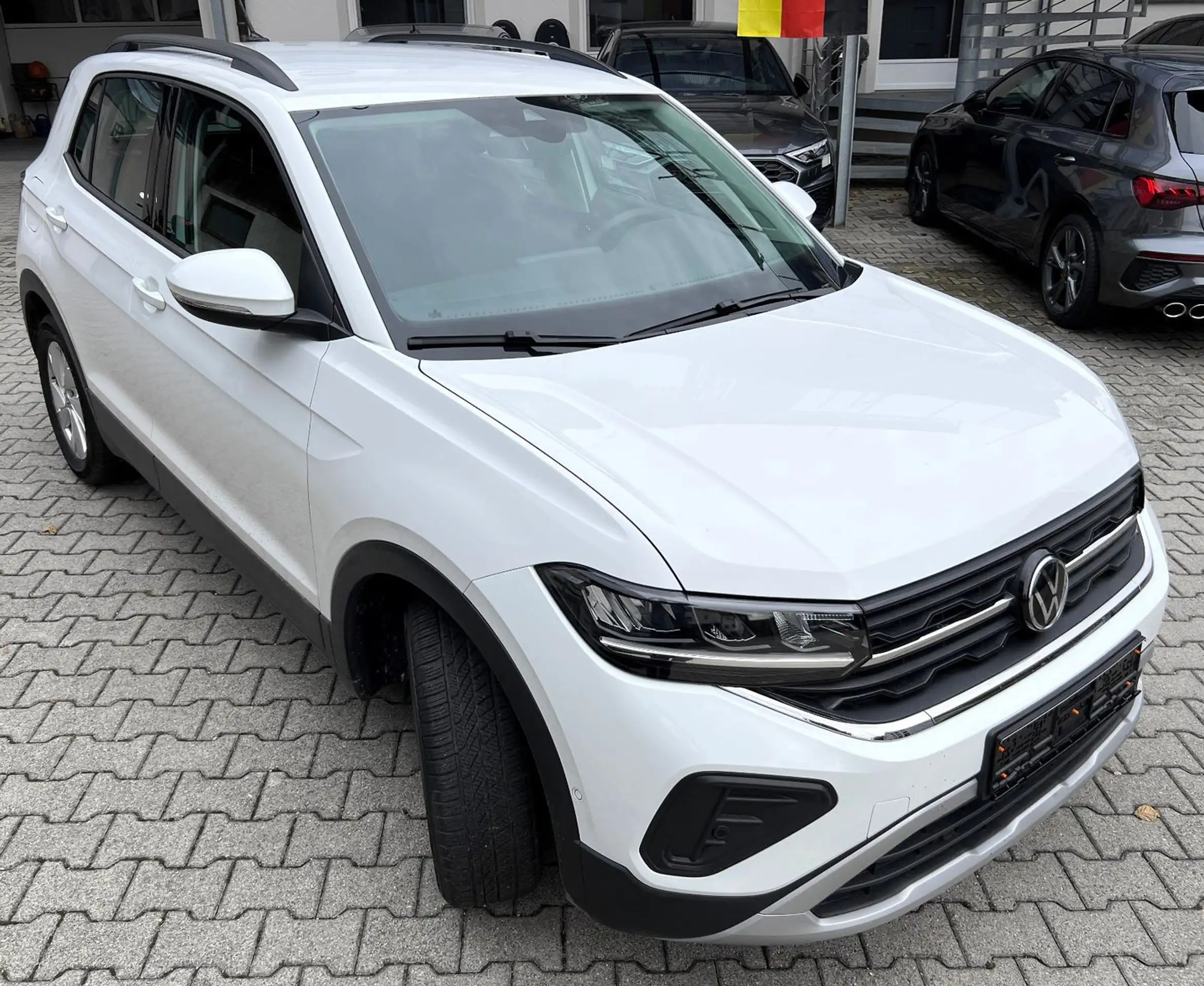 Volkswagen - T-Cross