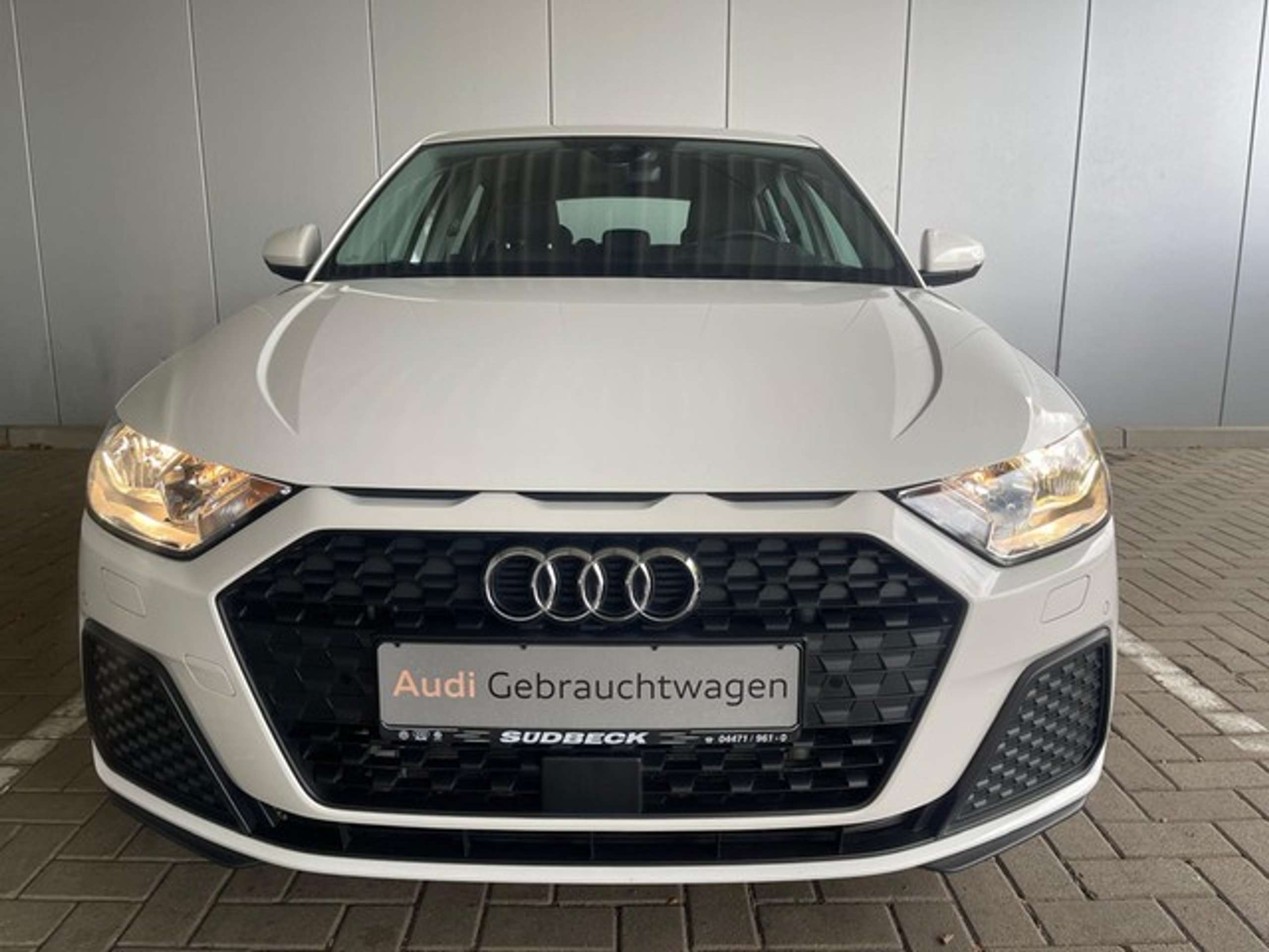 Audi - A1