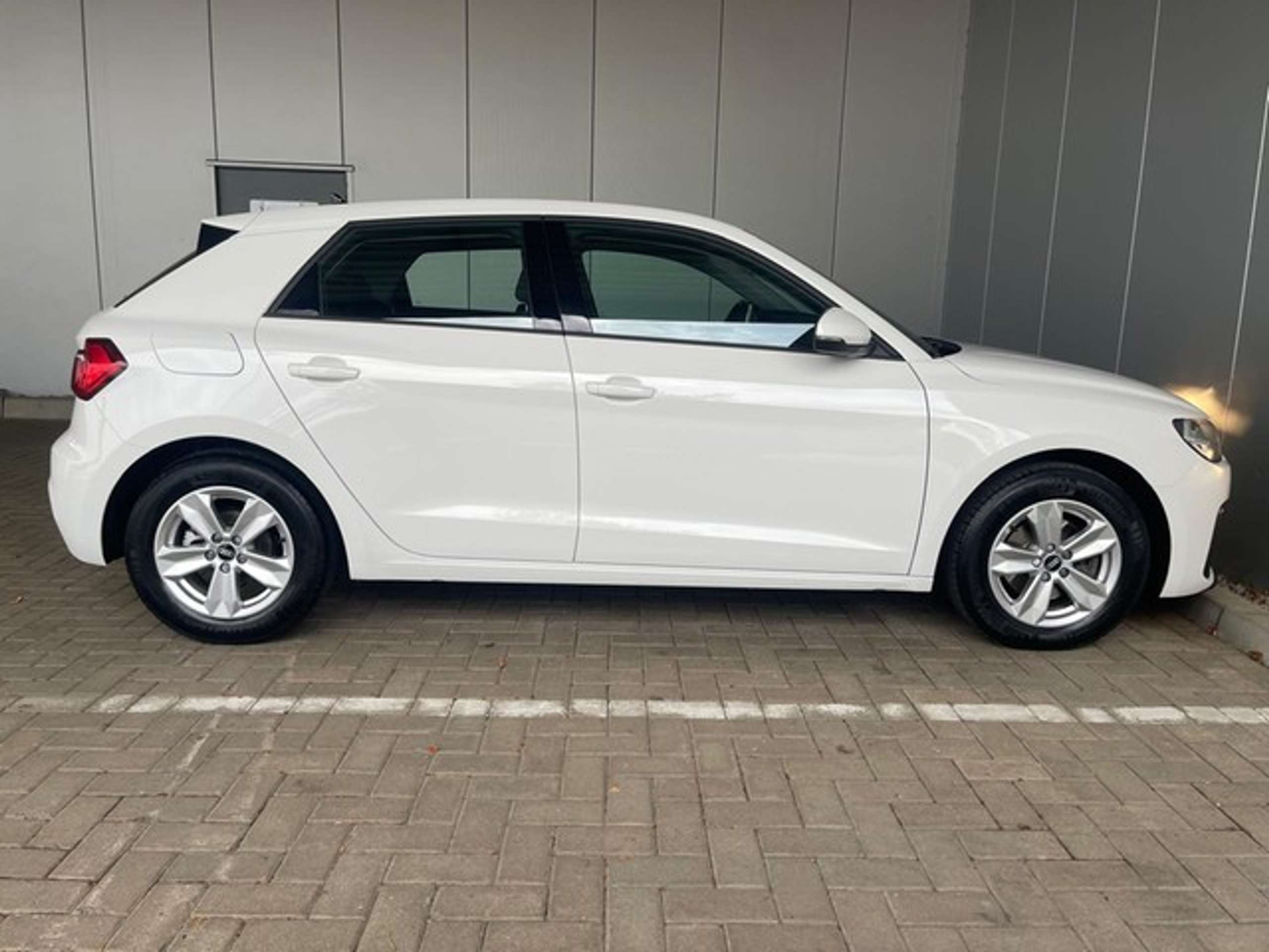 Audi - A1