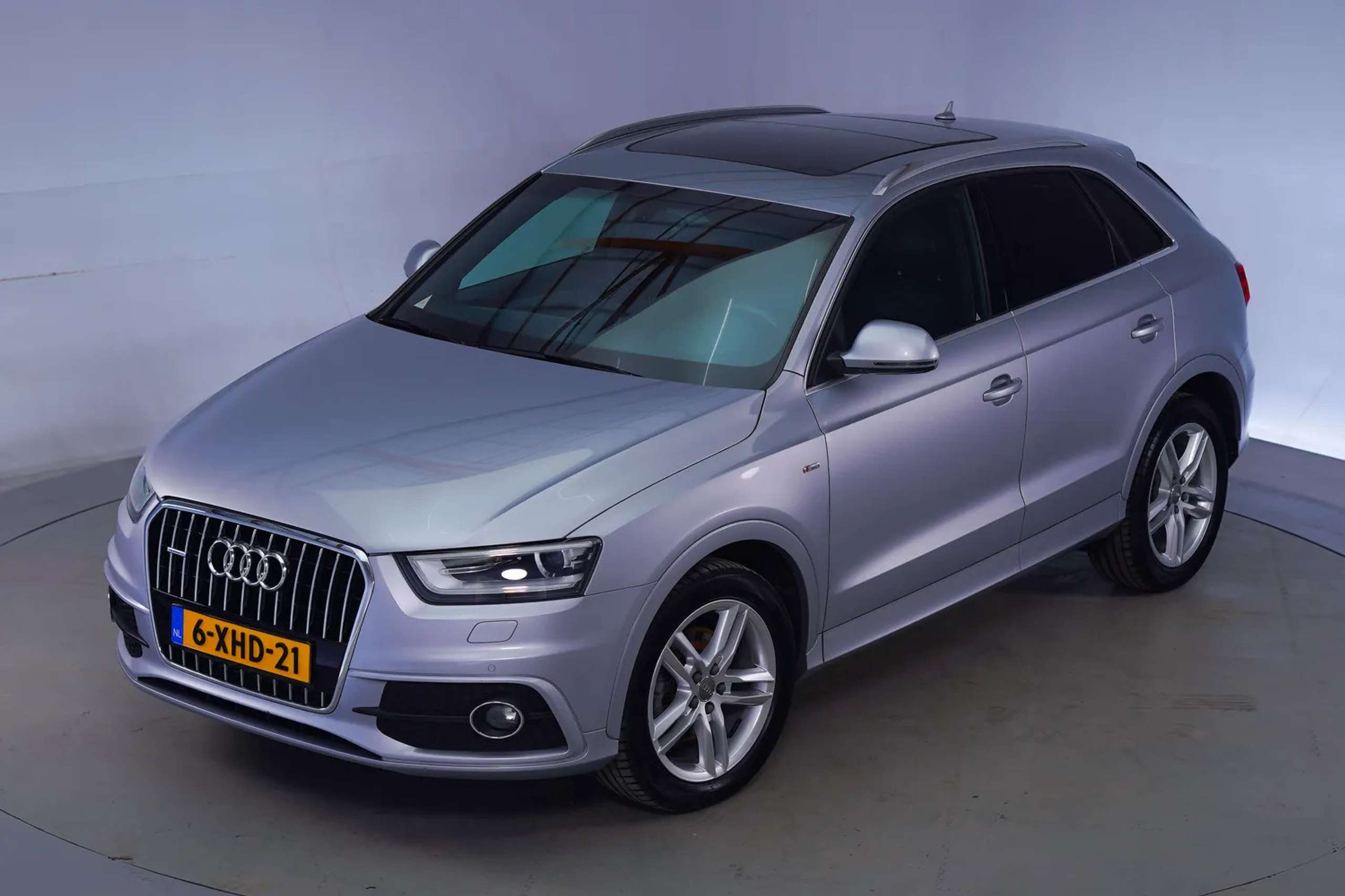 Audi - Q3