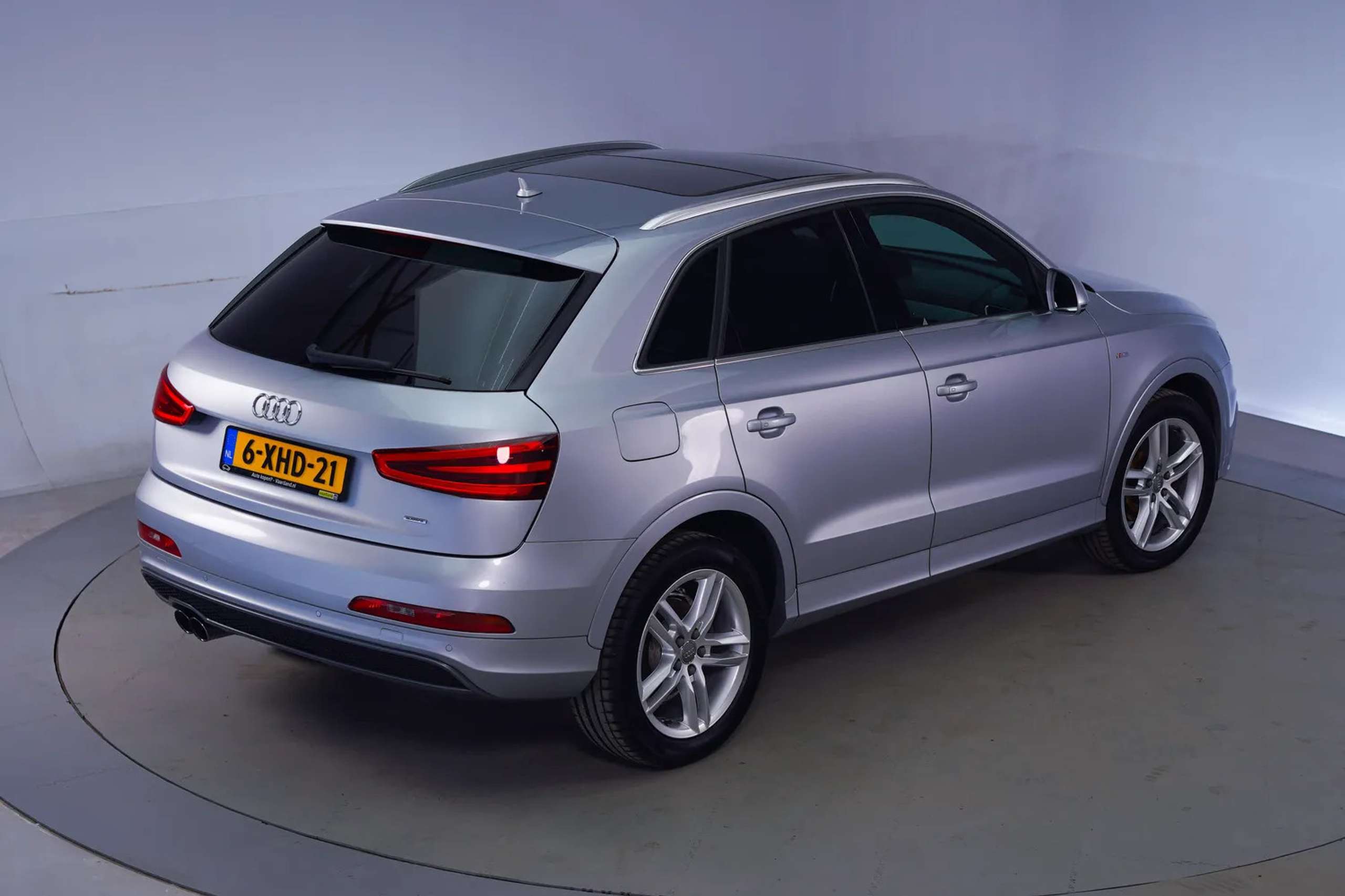 Audi - Q3