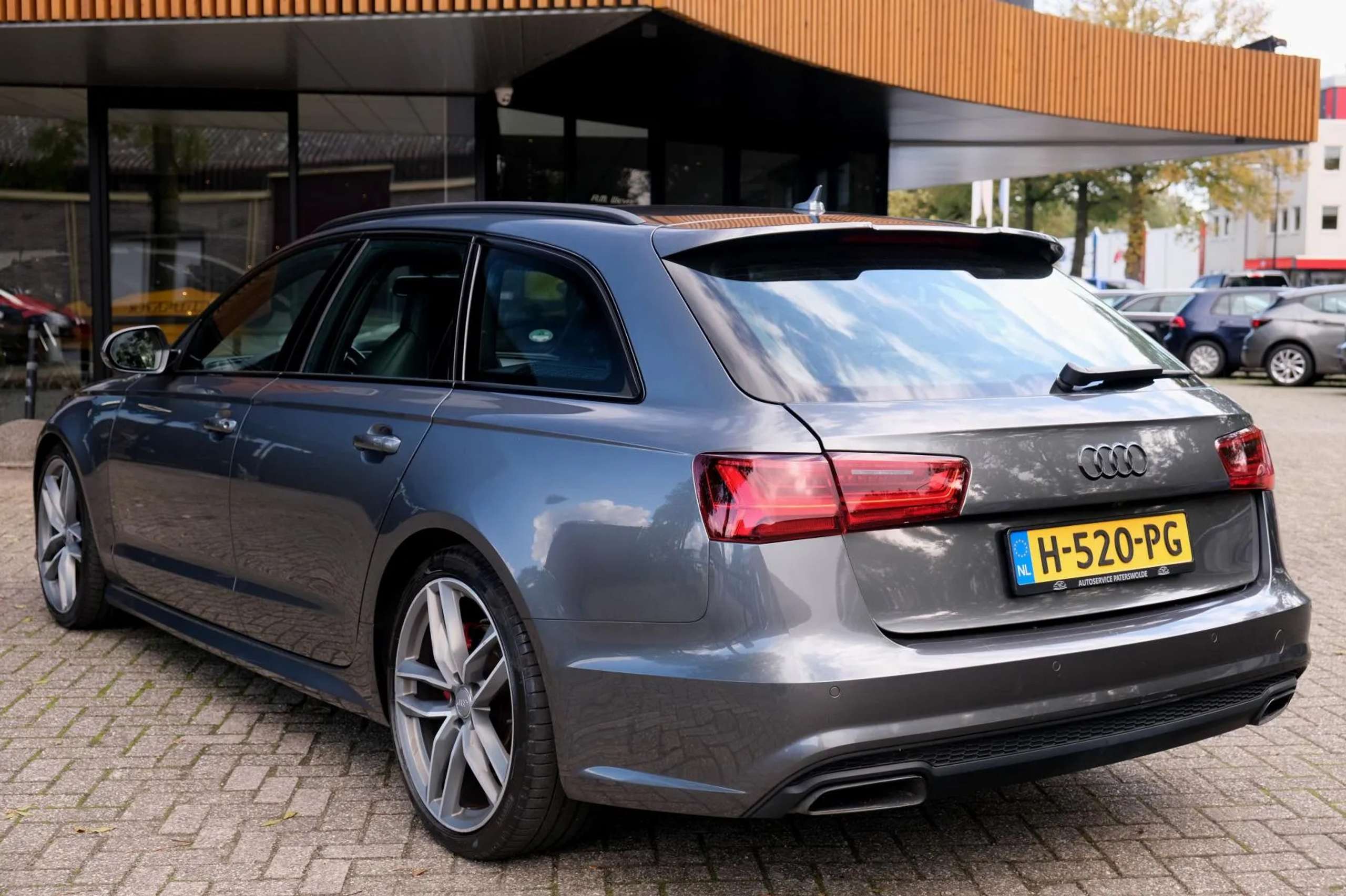 Audi - A6