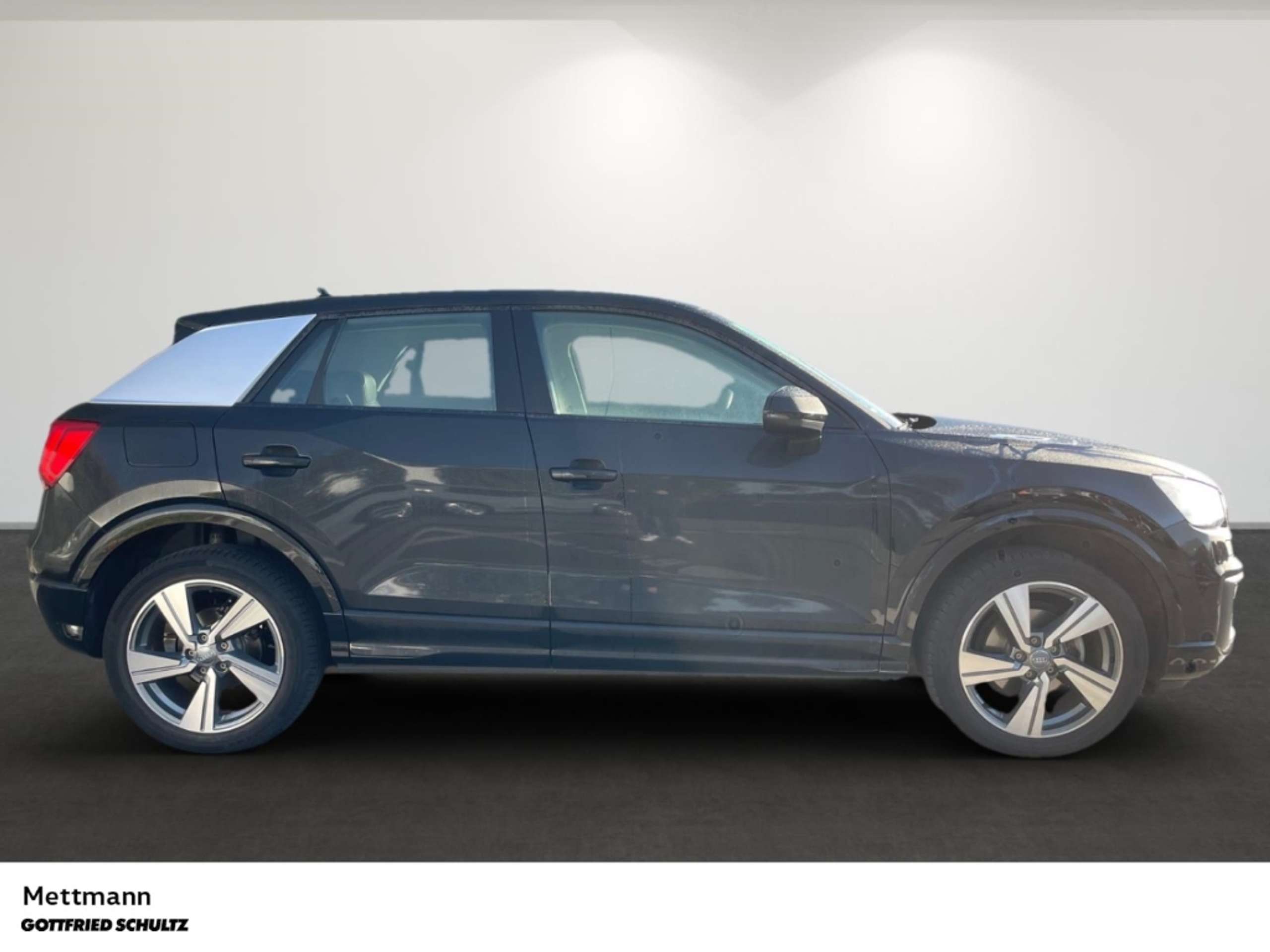 Audi - Q2