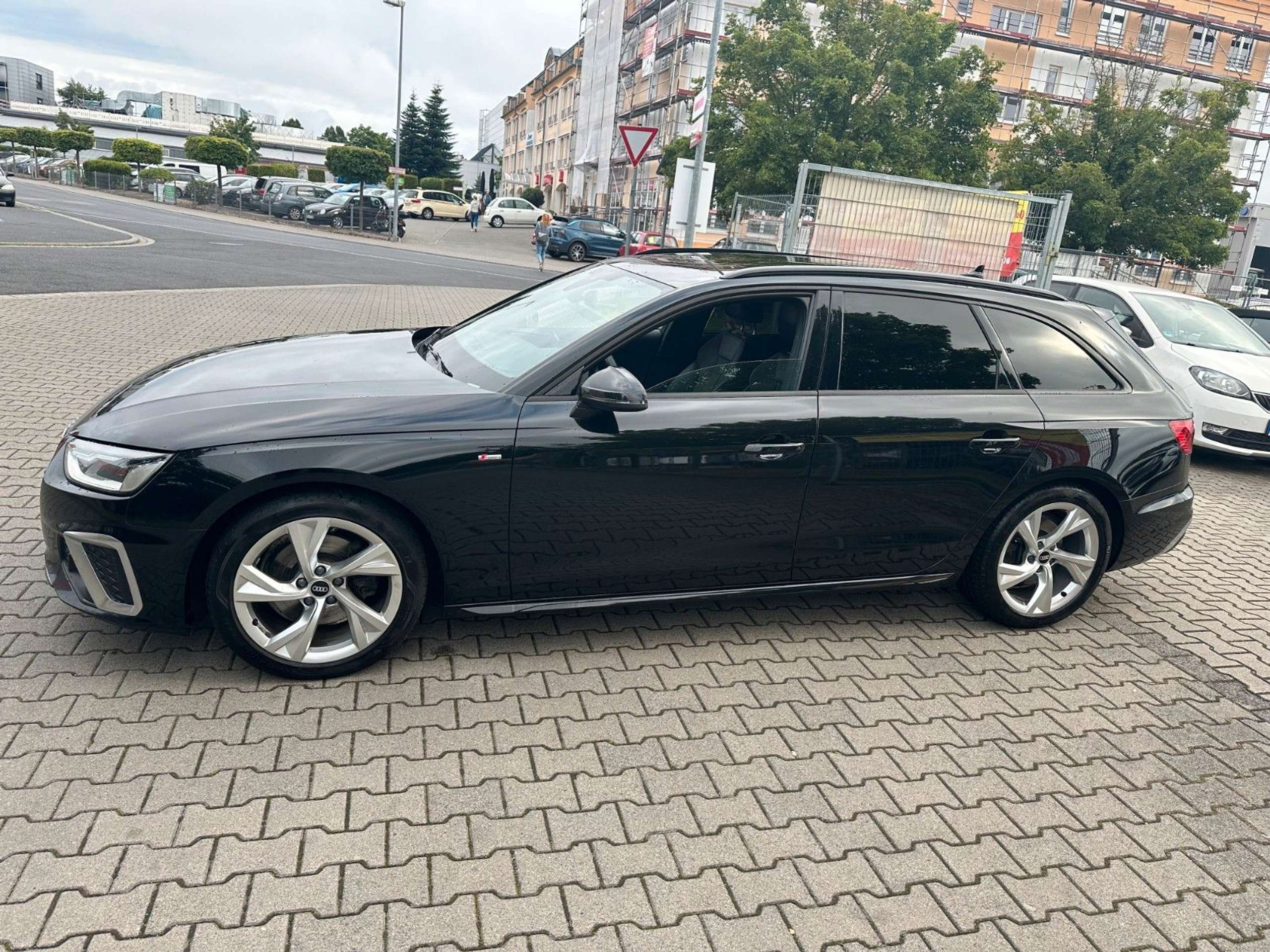 Audi - A4