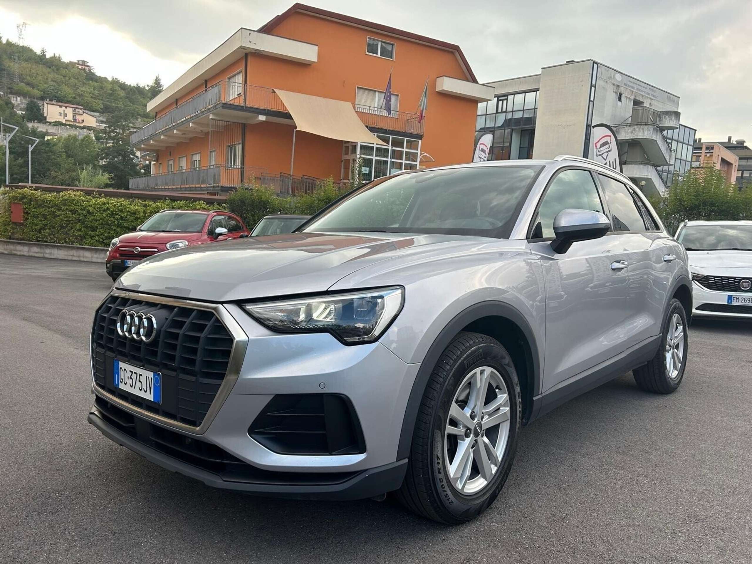 Audi - Q3