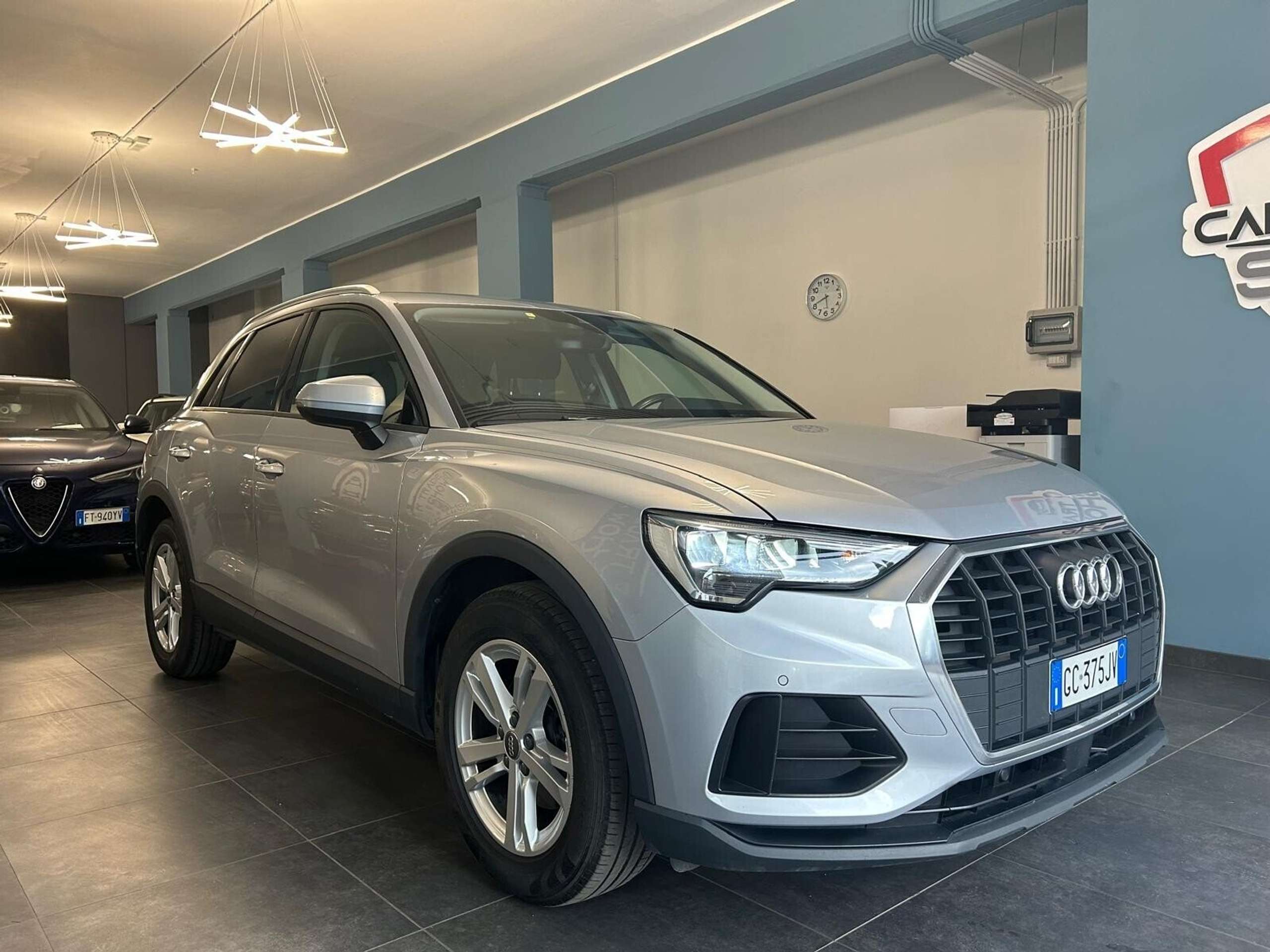 Audi - Q3