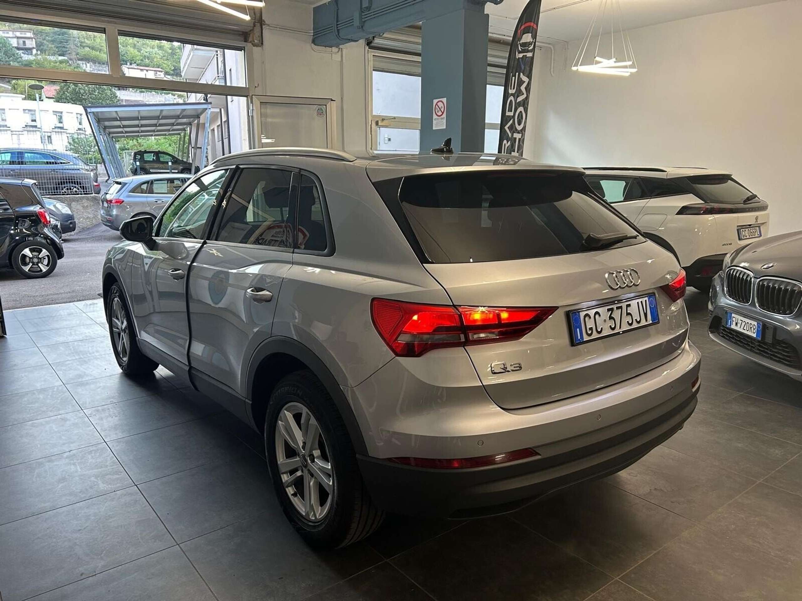 Audi - Q3