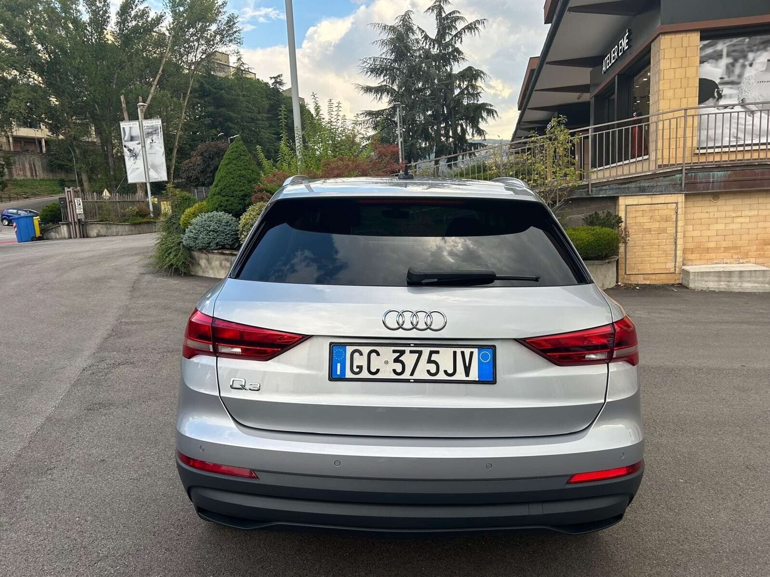 Audi - Q3