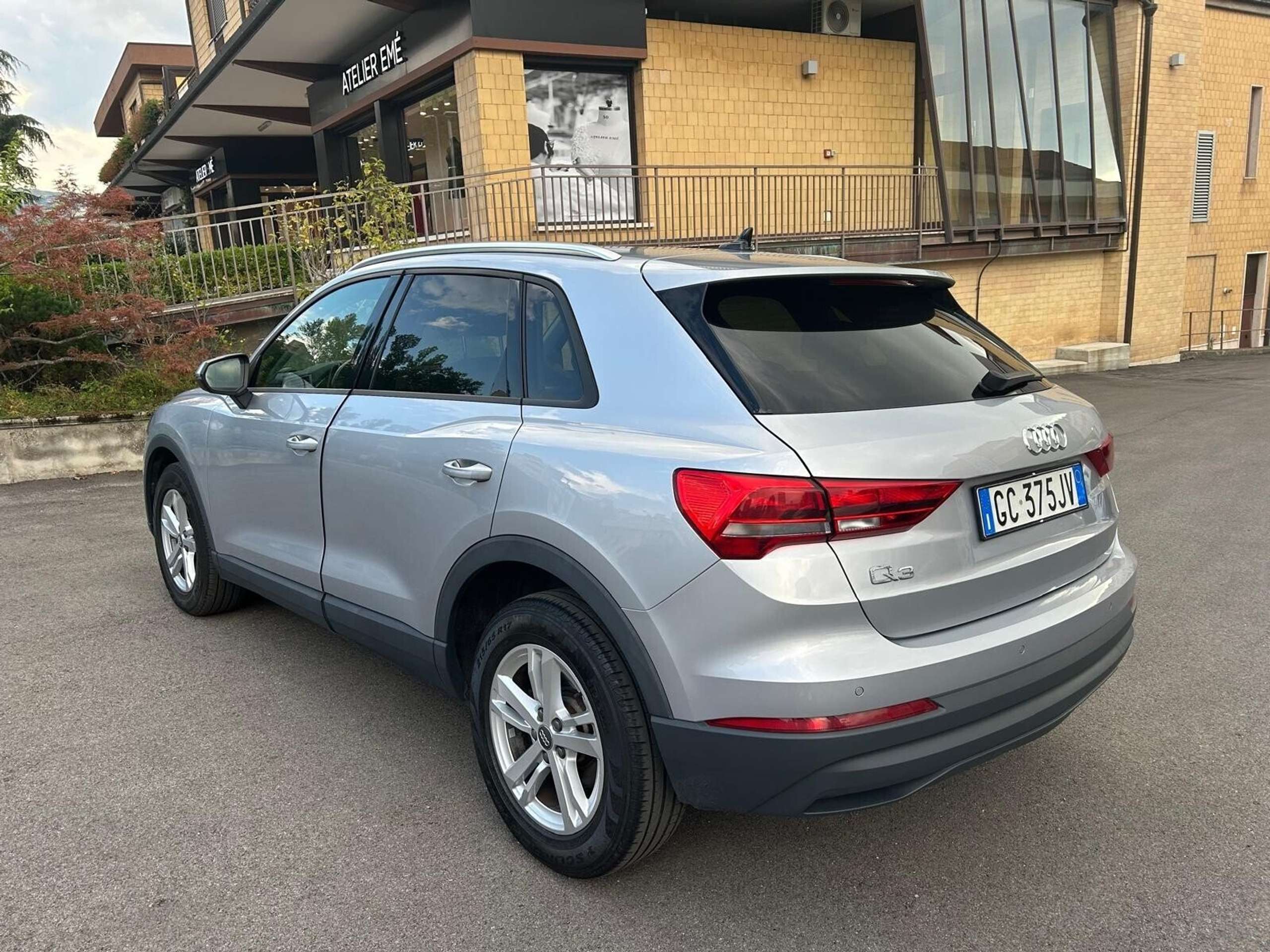 Audi - Q3