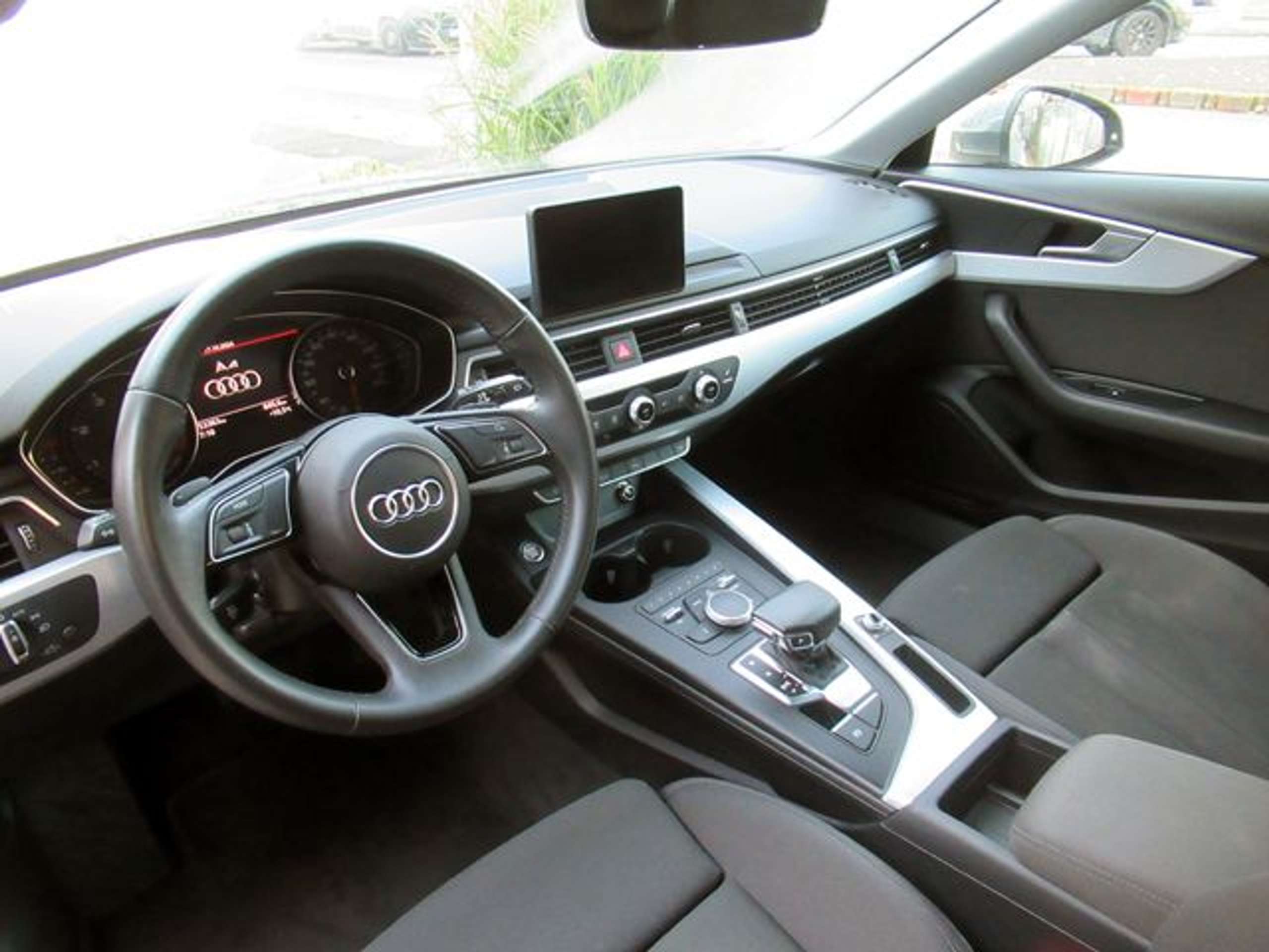 Audi - A4