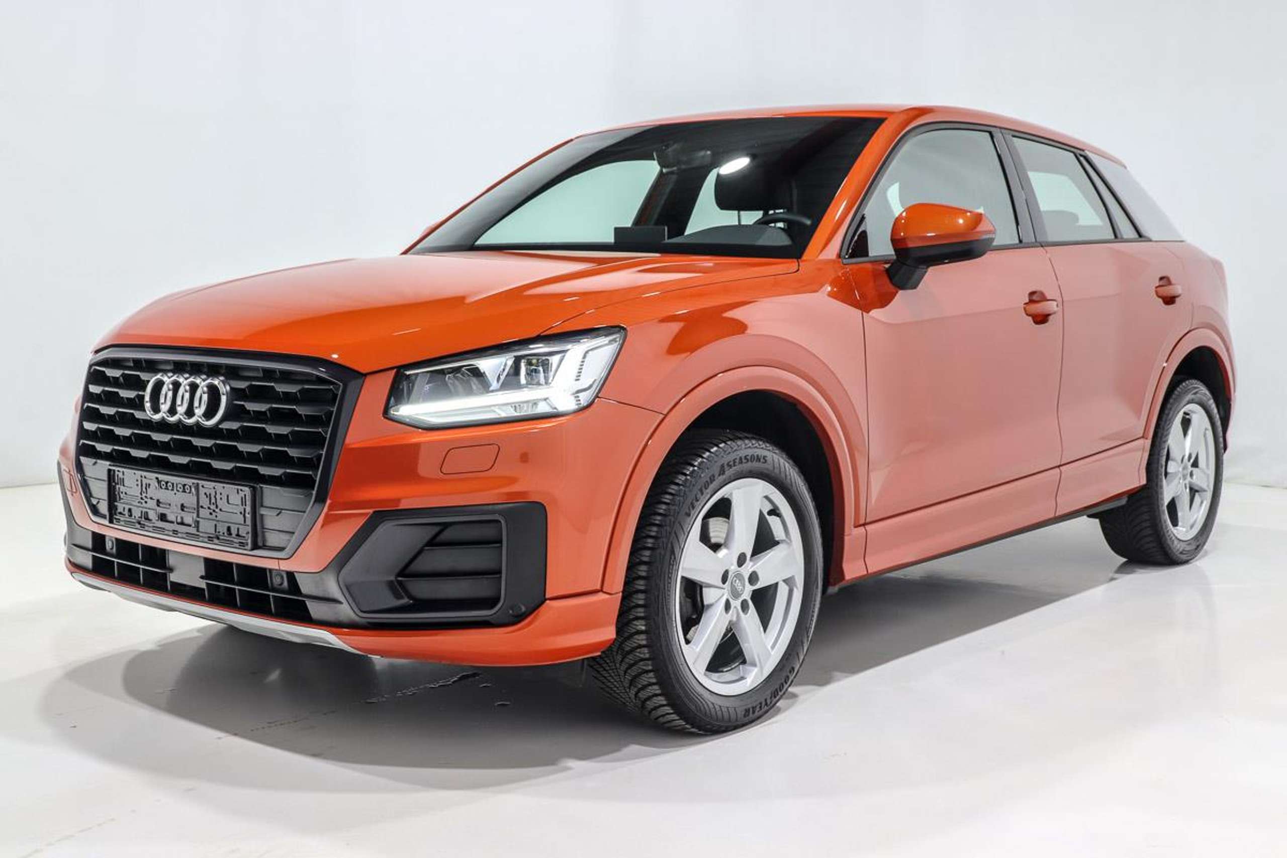 Audi - Q2